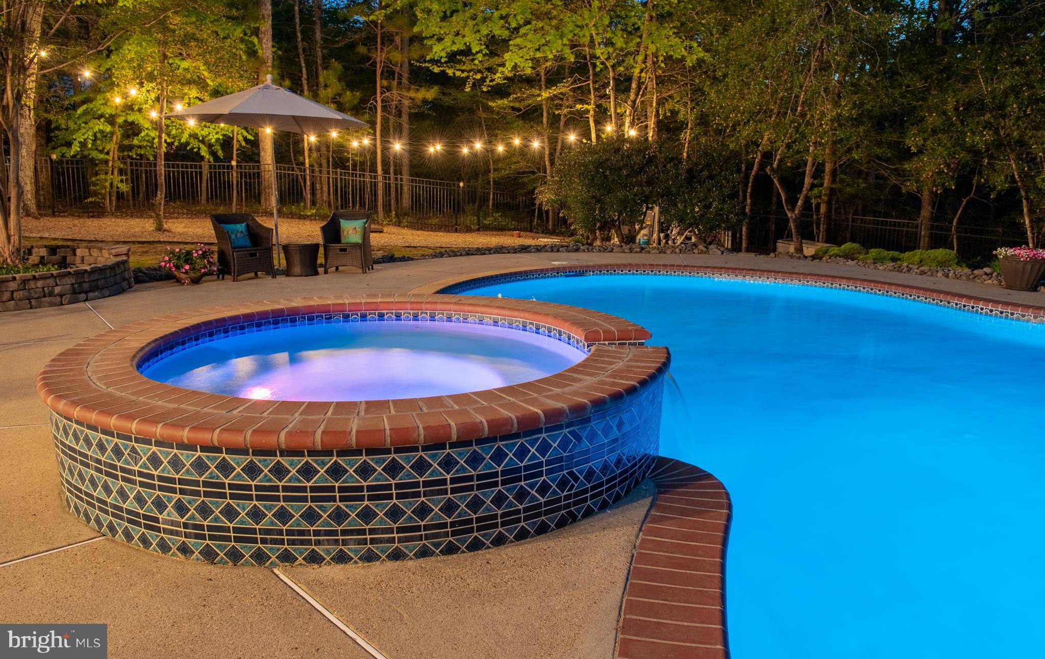 CHESTNUT HILLS - Residential