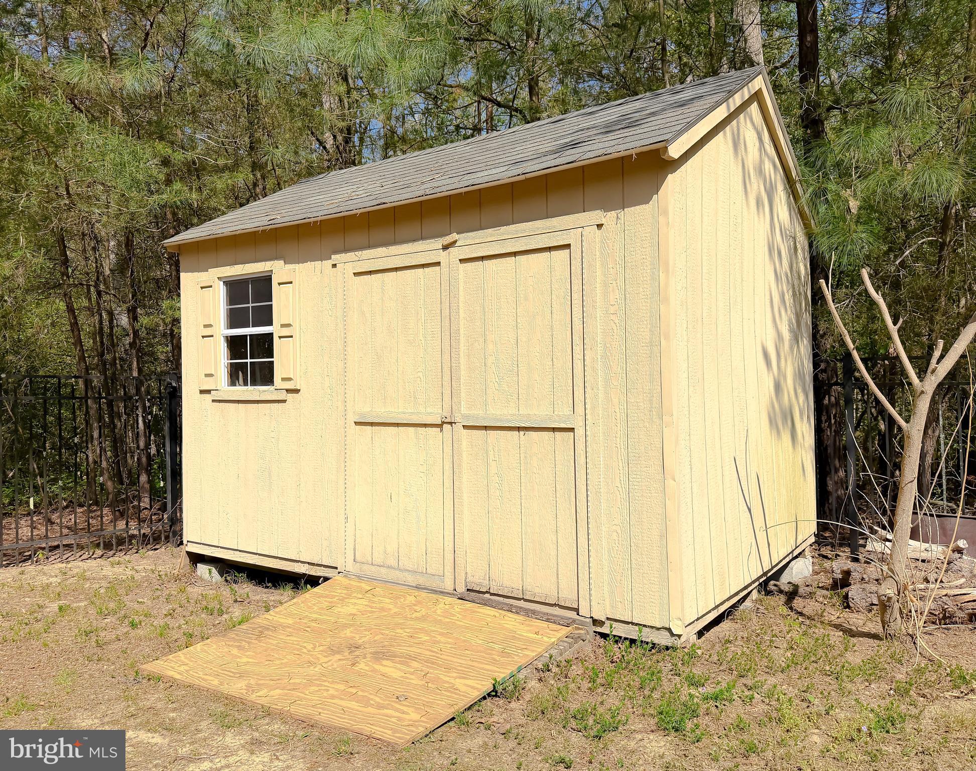 CHESTNUT HILLS - Residential