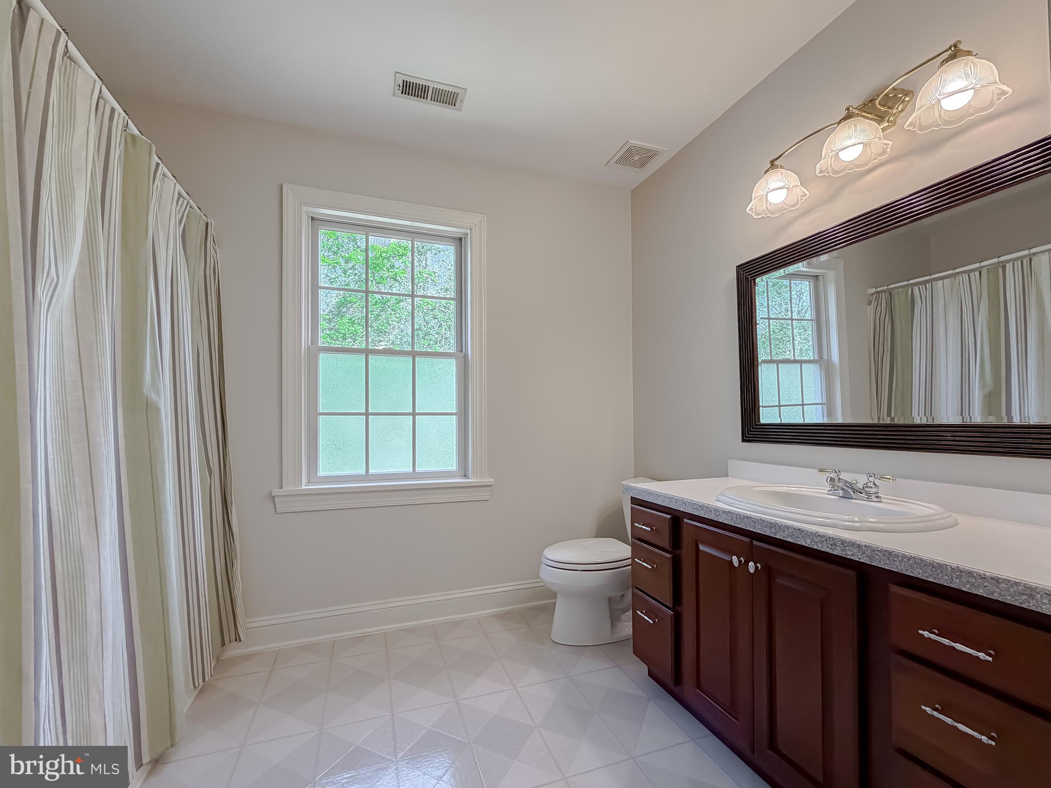 CHESTNUT HILLS - Residential