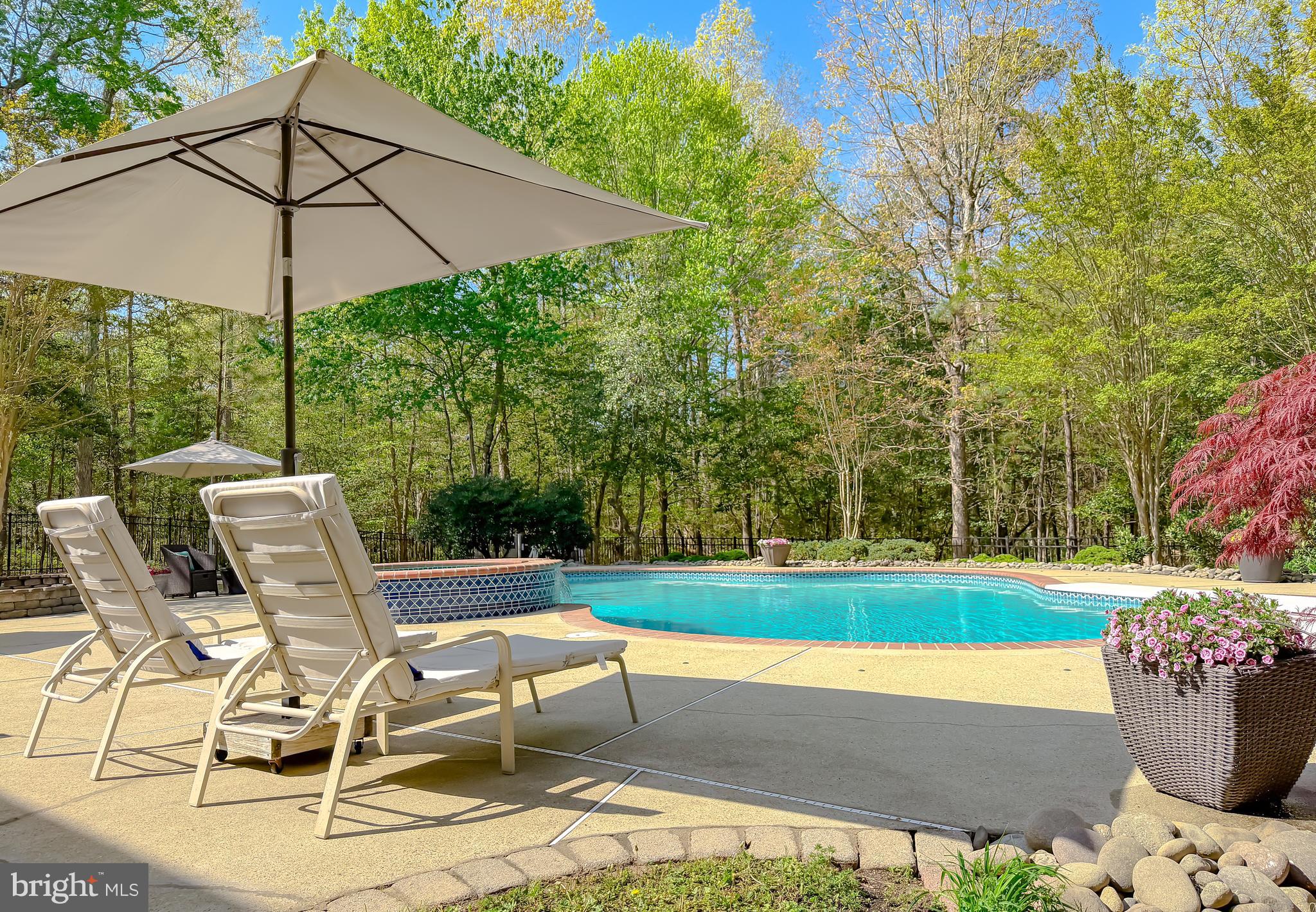 CHESTNUT HILLS - Residential