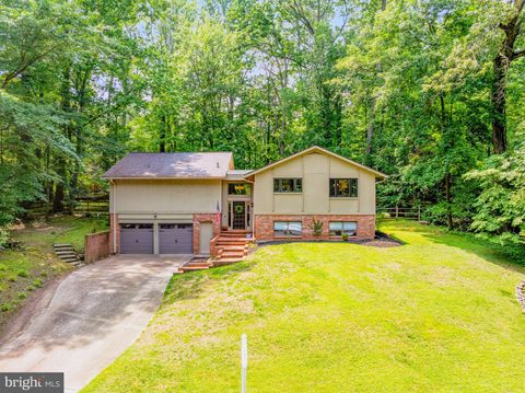 2404 SUGARBERRY COURT RESTON VA 20191