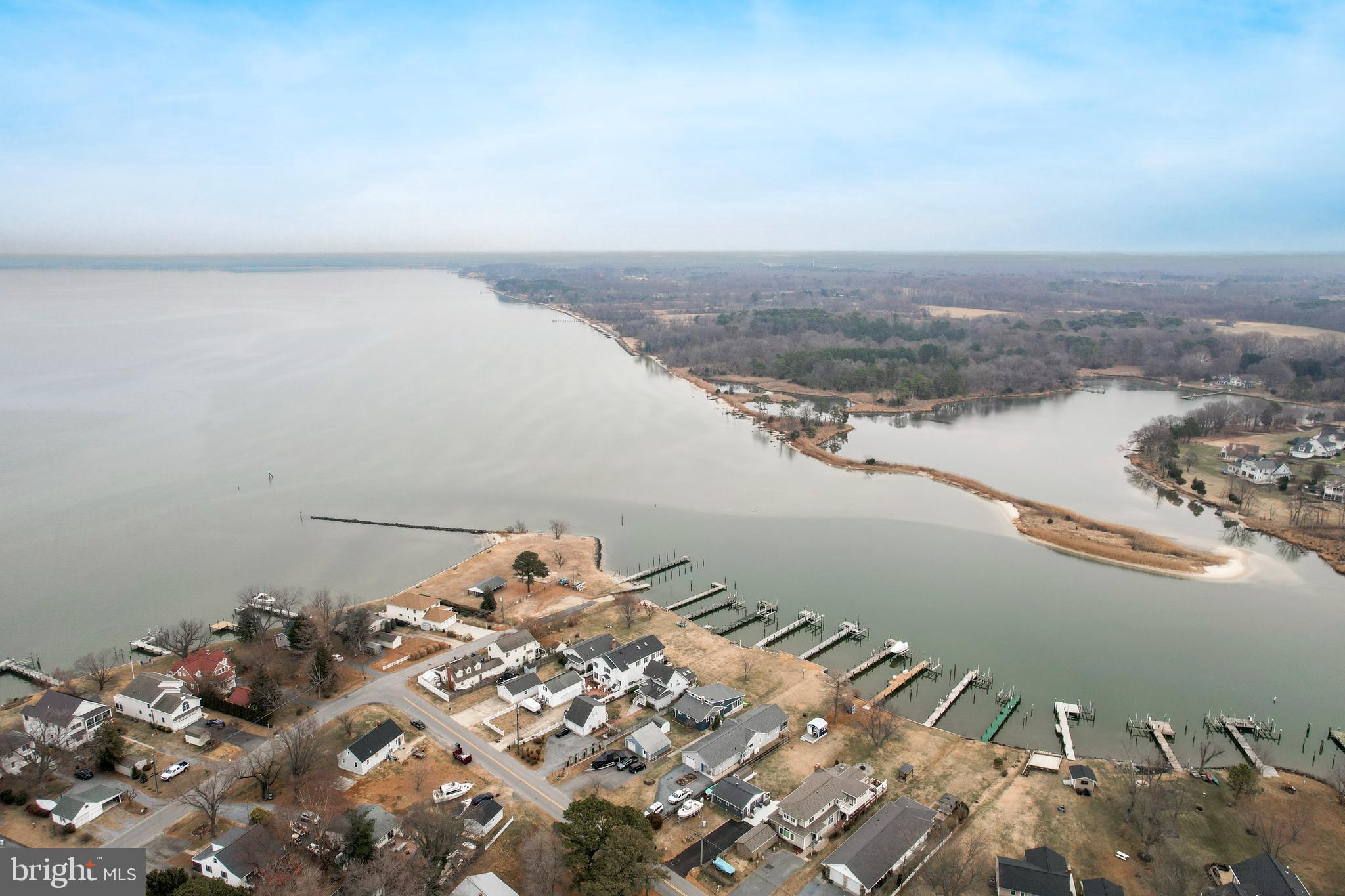 CHESTER RIVER BEACH - Residential