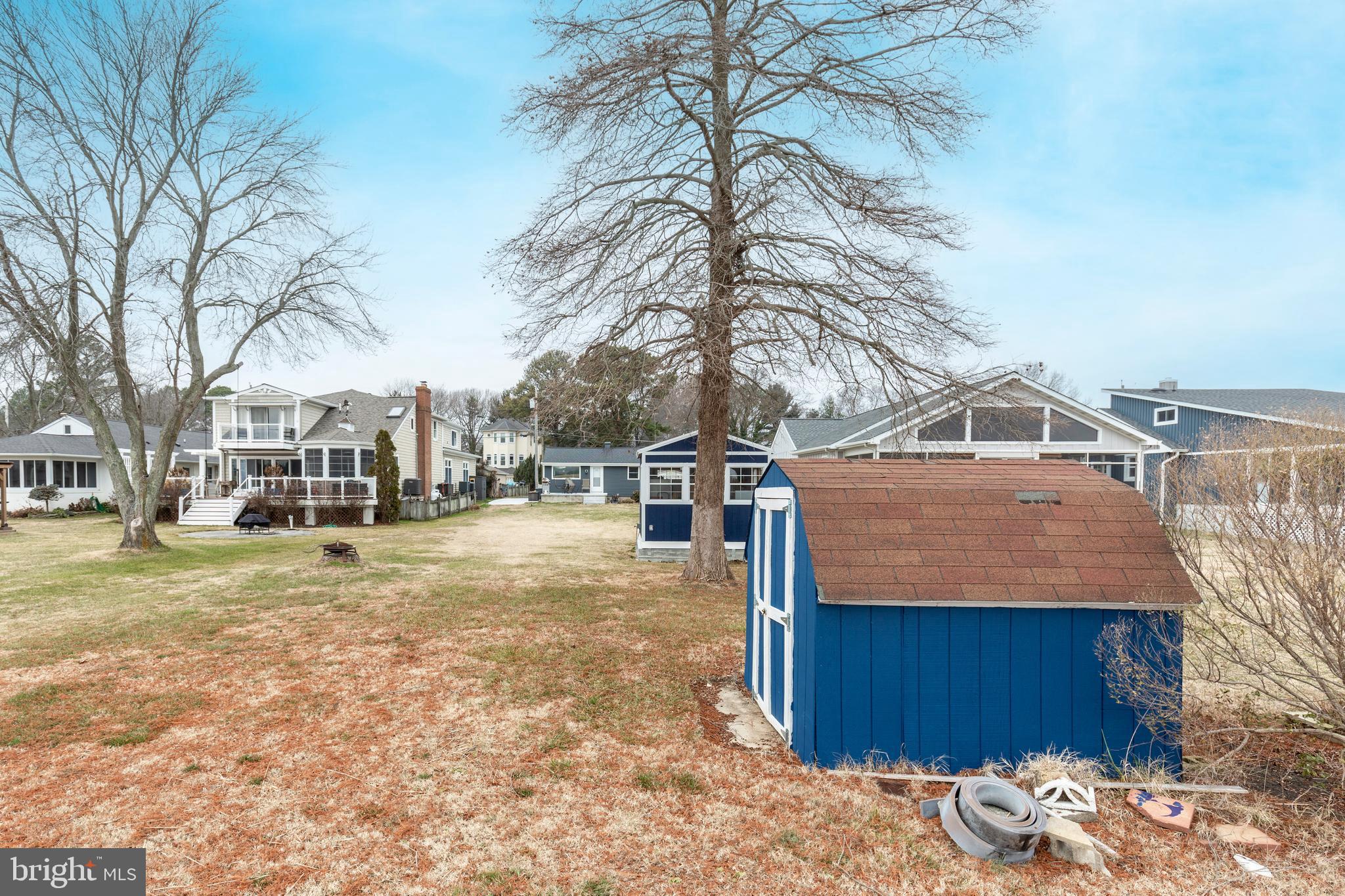 CHESTER RIVER BEACH - Residential