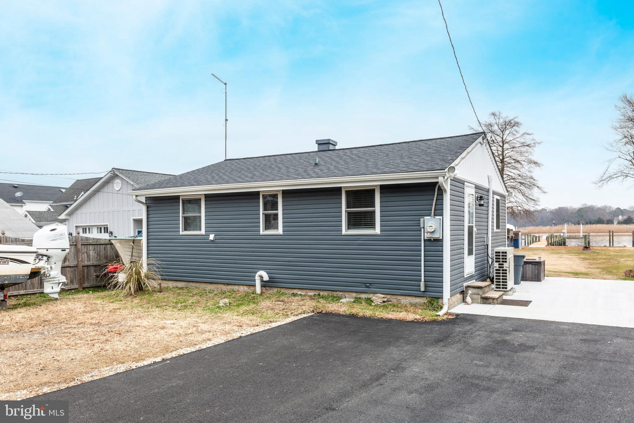 CHESTER RIVER BEACH - Residential