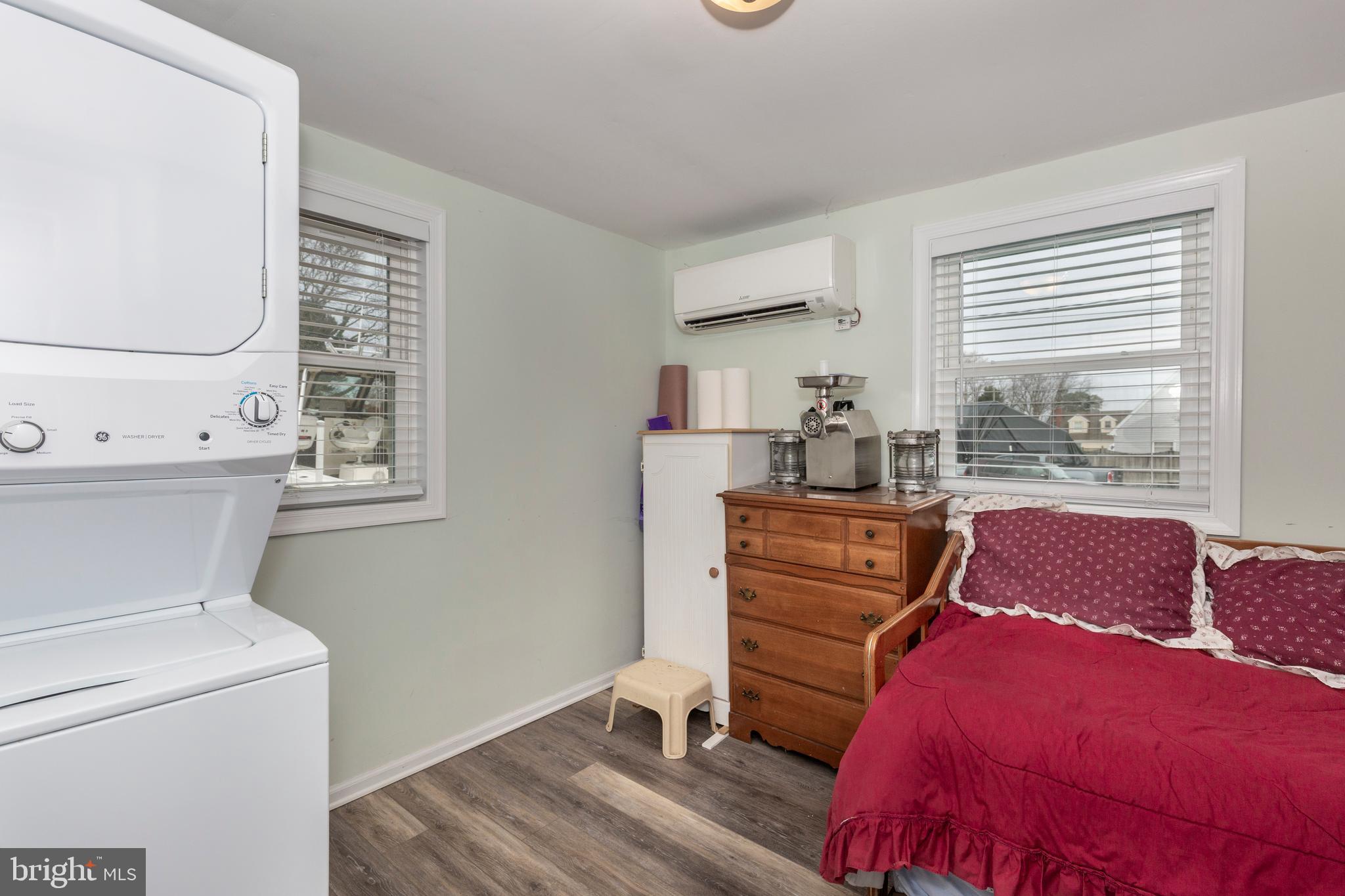 CHESTER RIVER BEACH - Residential