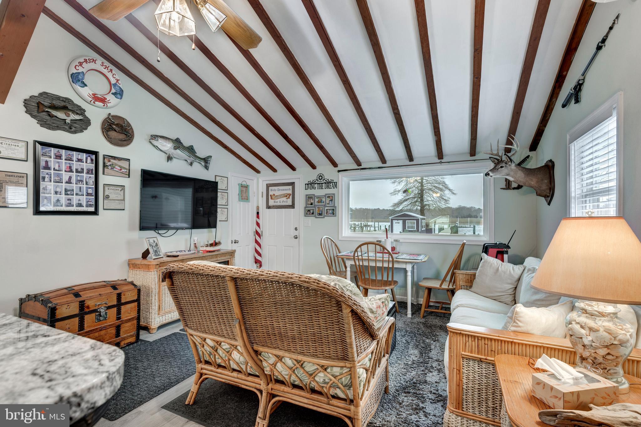 CHESTER RIVER BEACH - Residential