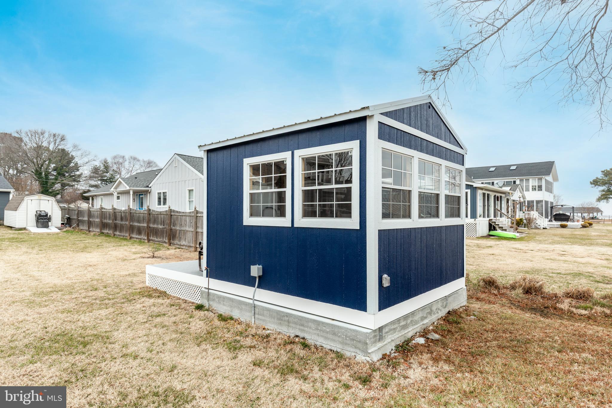 CHESTER RIVER BEACH - Residential