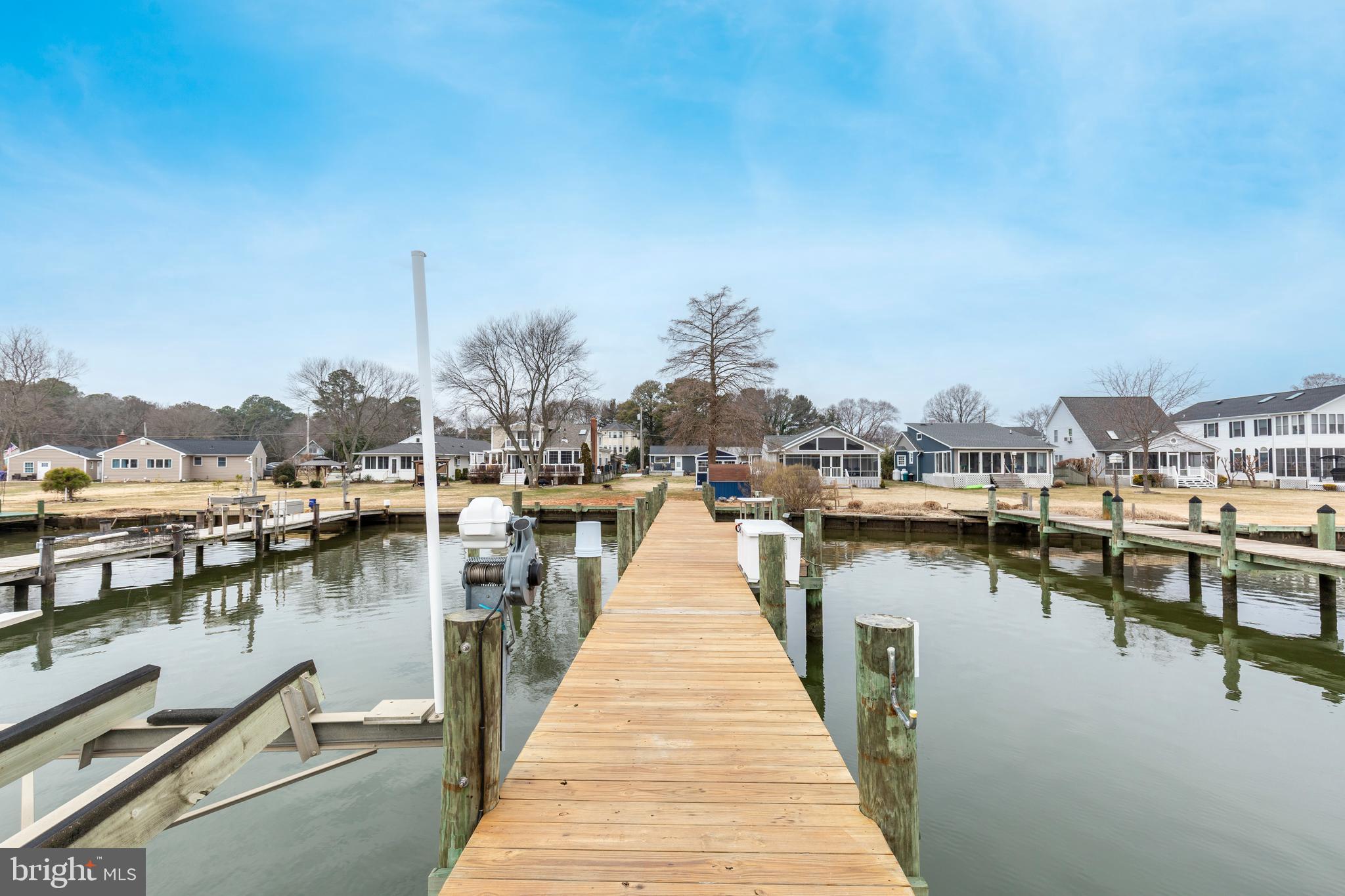CHESTER RIVER BEACH - Residential