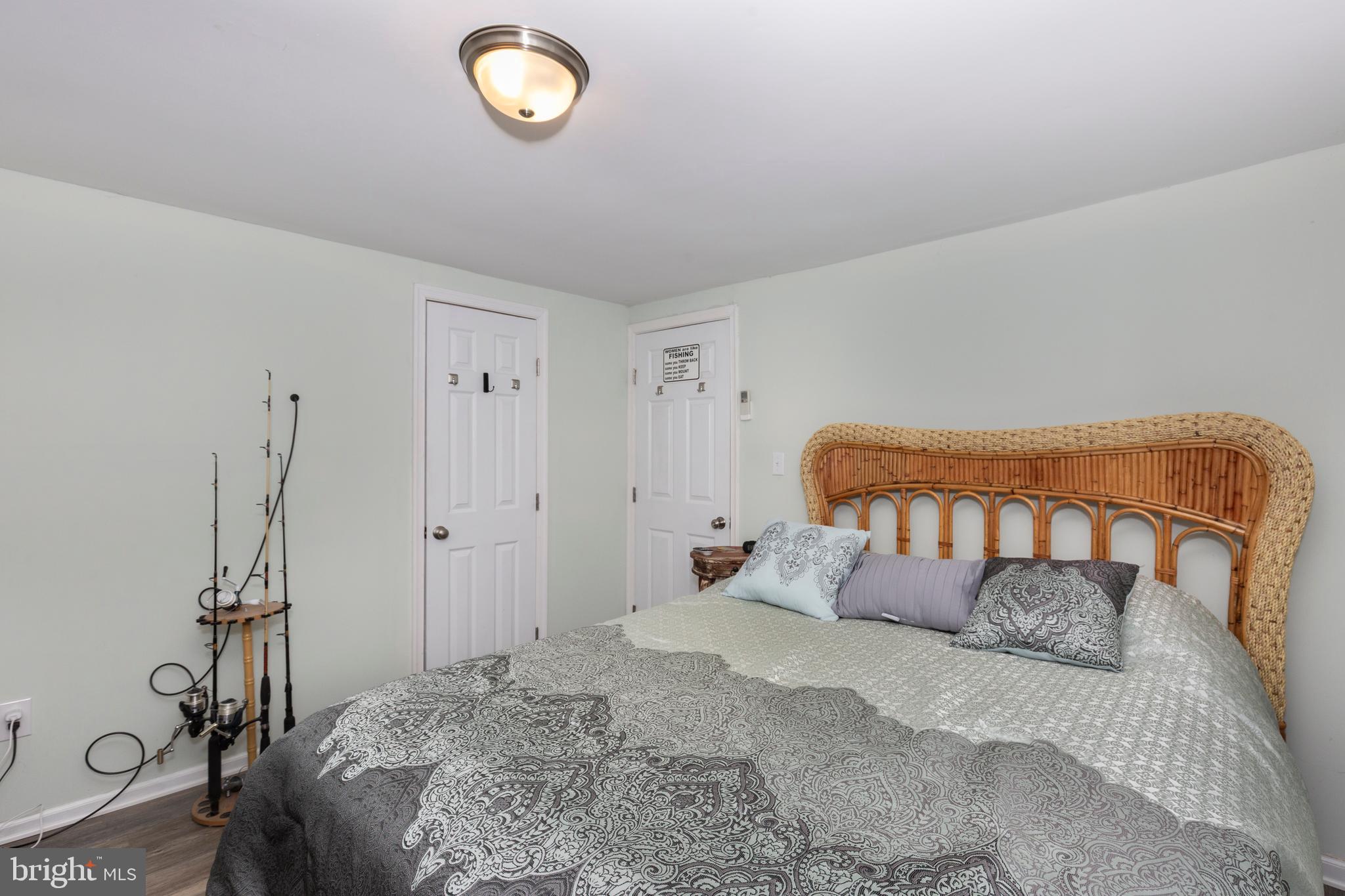 CHESTER RIVER BEACH - Residential