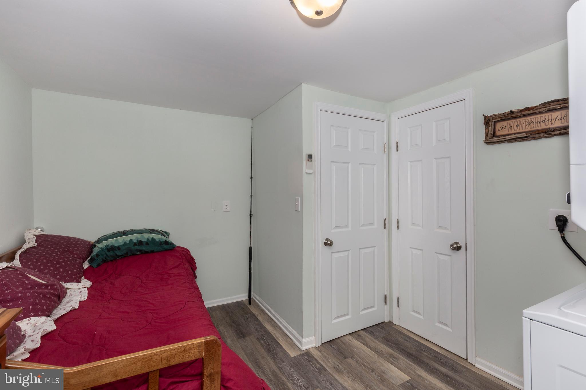 CHESTER RIVER BEACH - Residential