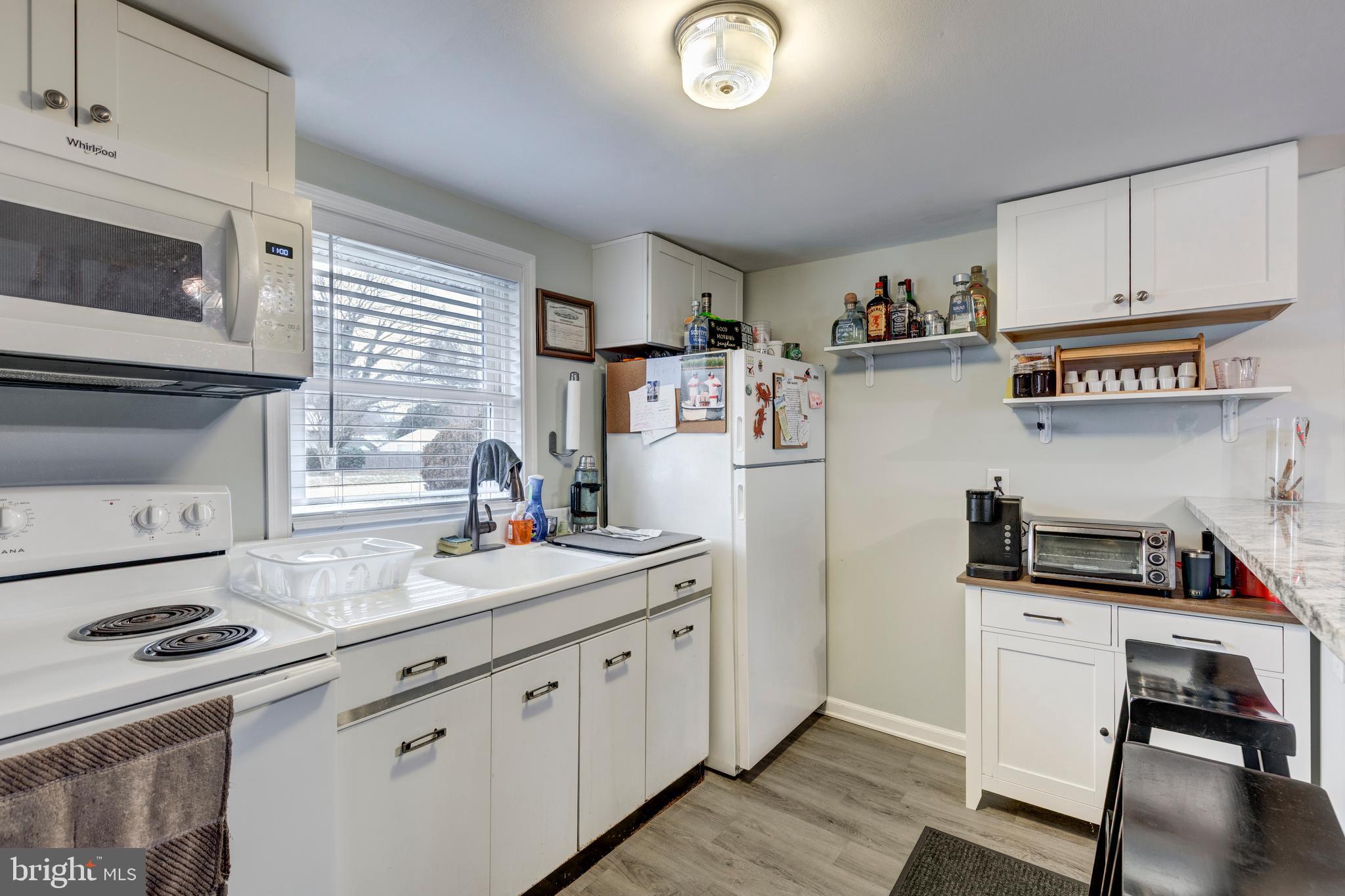 CHESTER RIVER BEACH - Residential