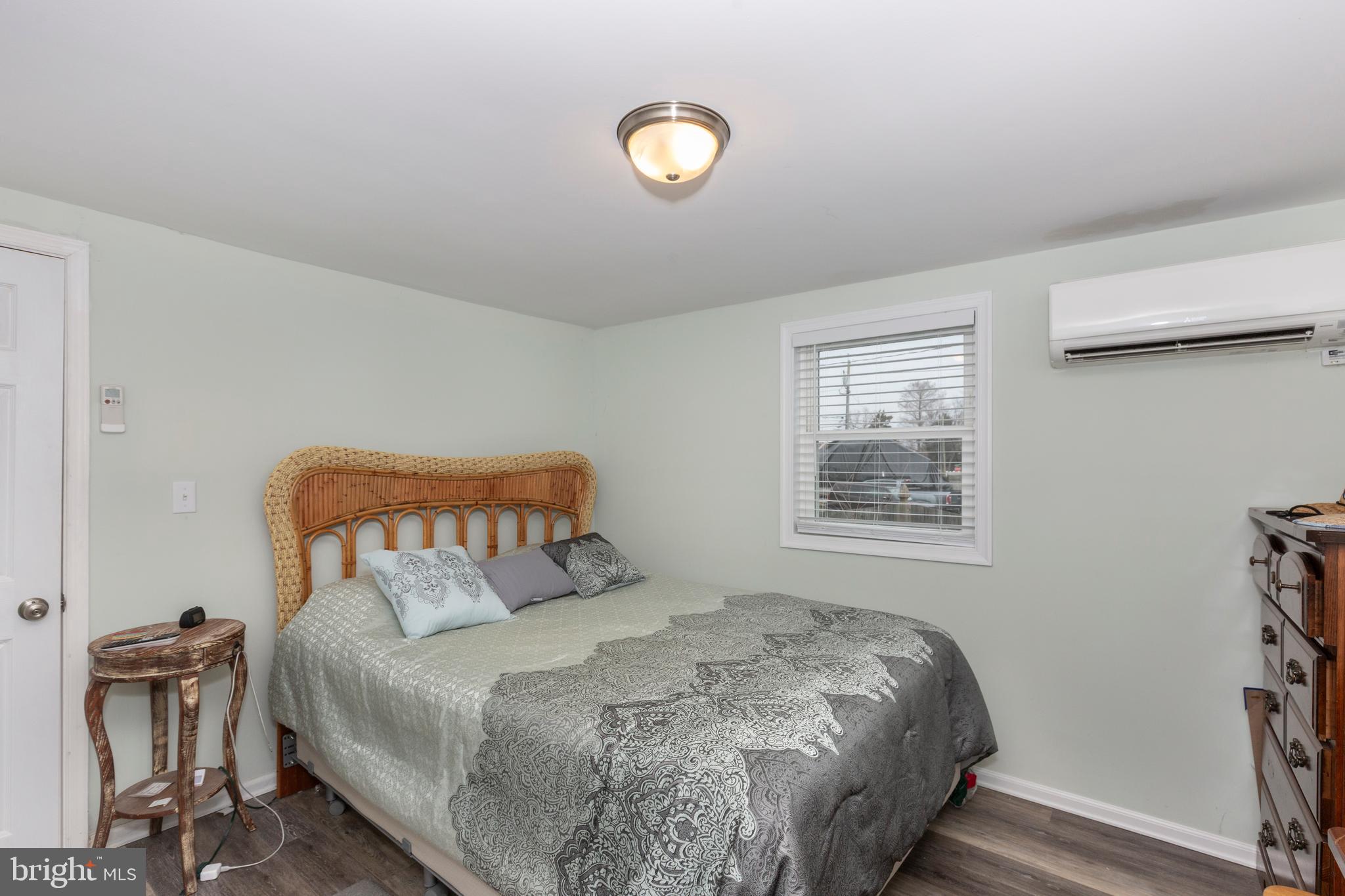 CHESTER RIVER BEACH - Residential