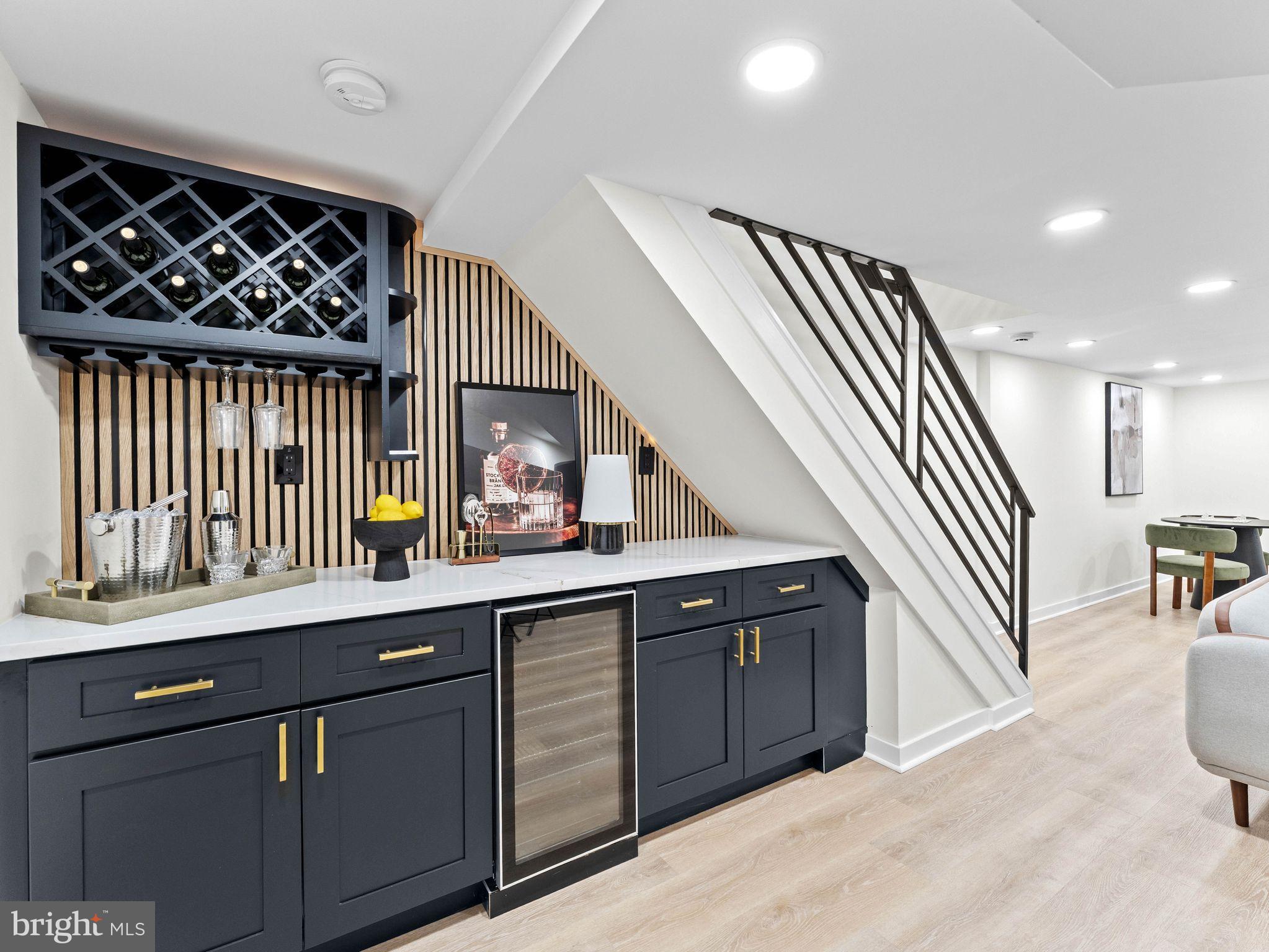 POINT BREEZE - Residential