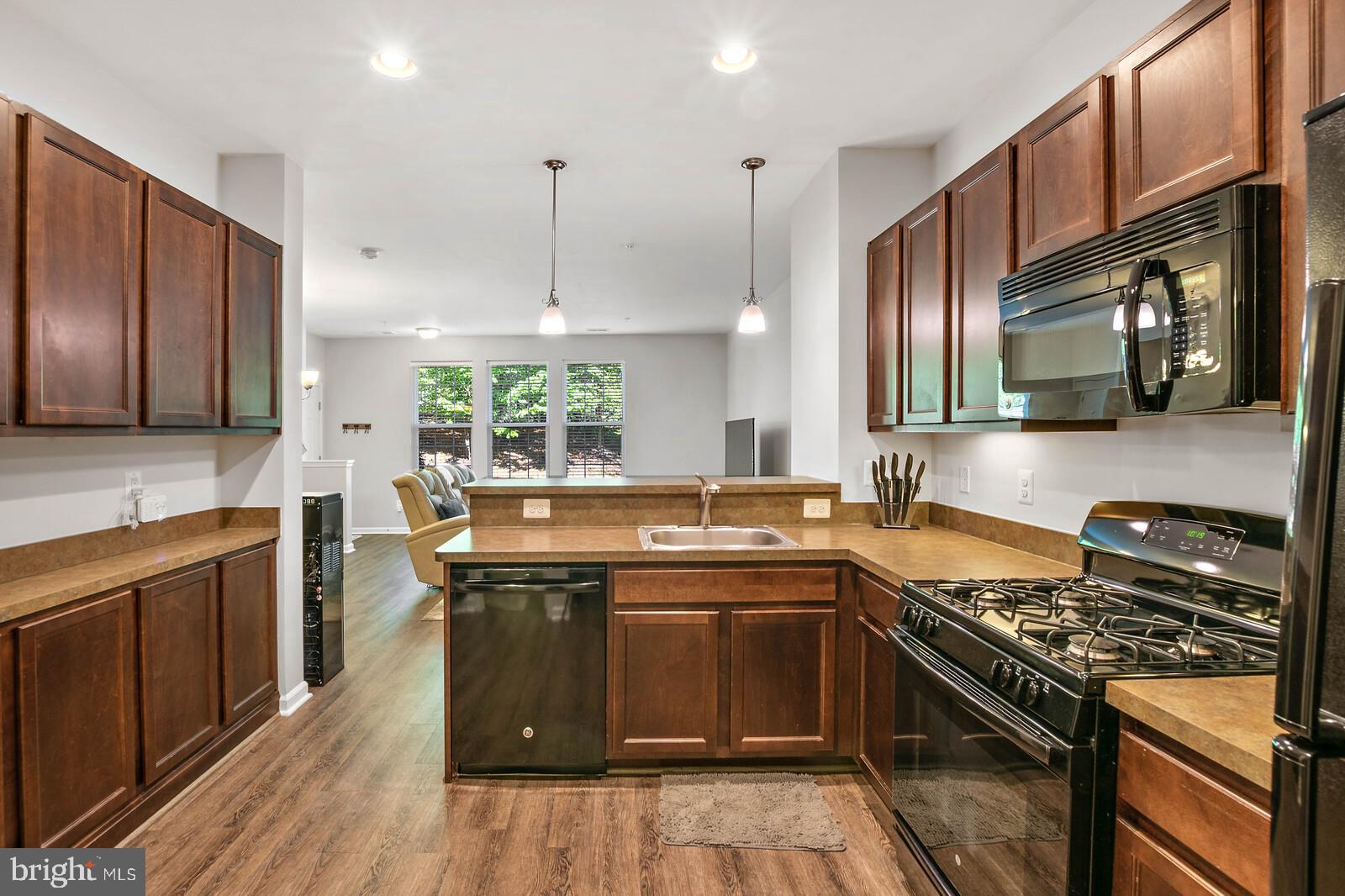 DANE RIDGE CONDO - Residential