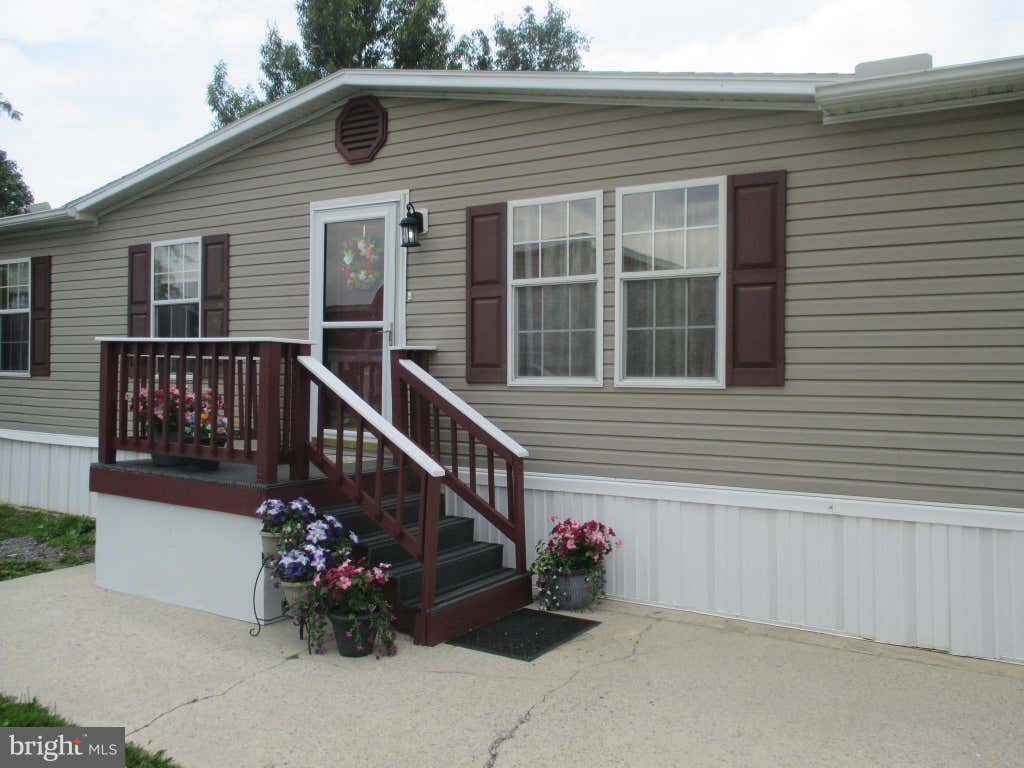 Photo of 284 Waverly Court, FAYETTEVILLE, PA 17222 (MLS # PAFL2034322)