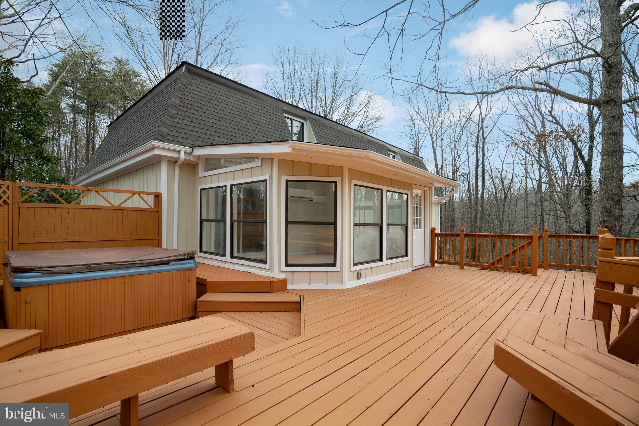 LAKE WILDERNESS - Residential
