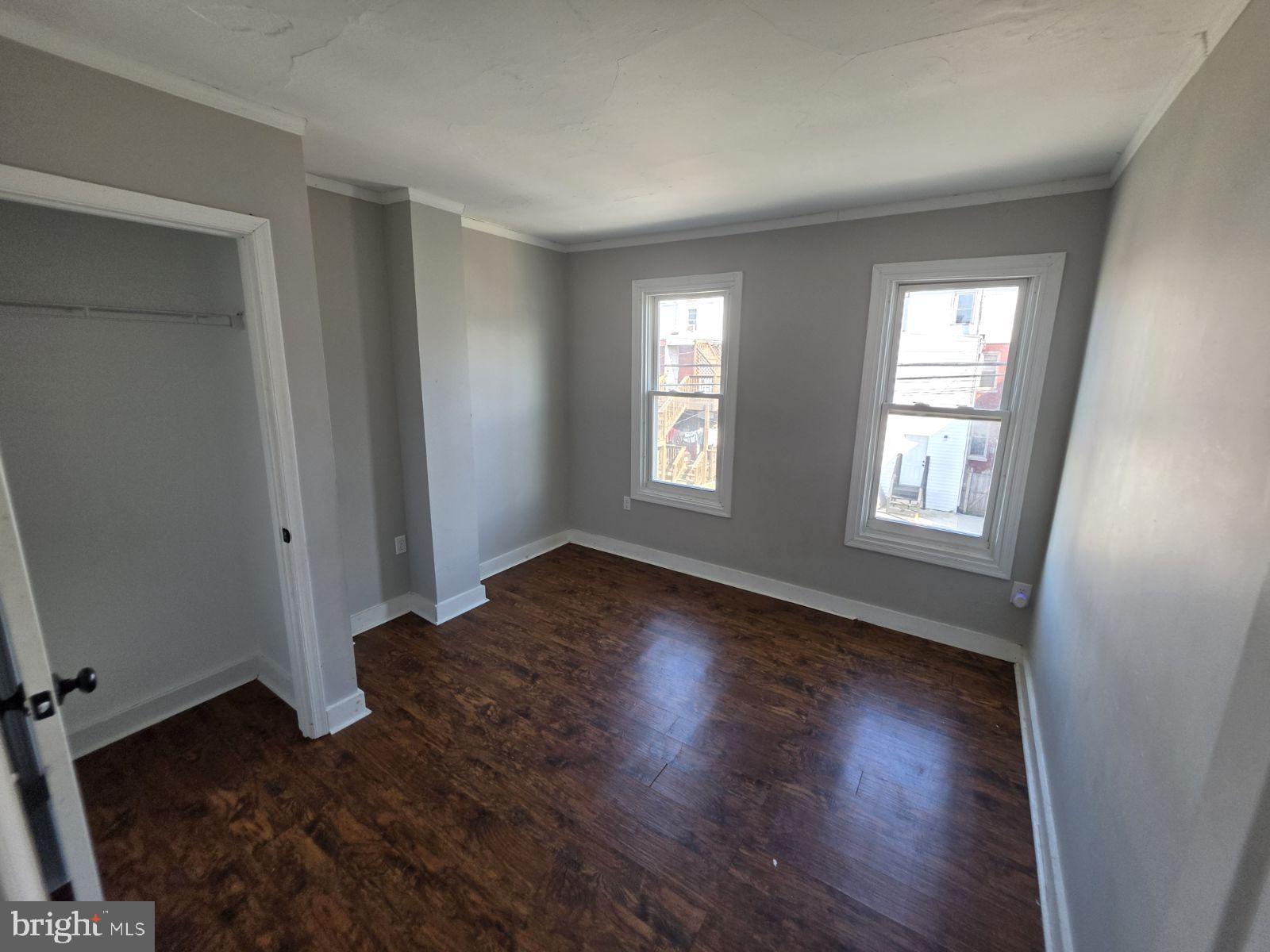 716 SCHOOL PLACE