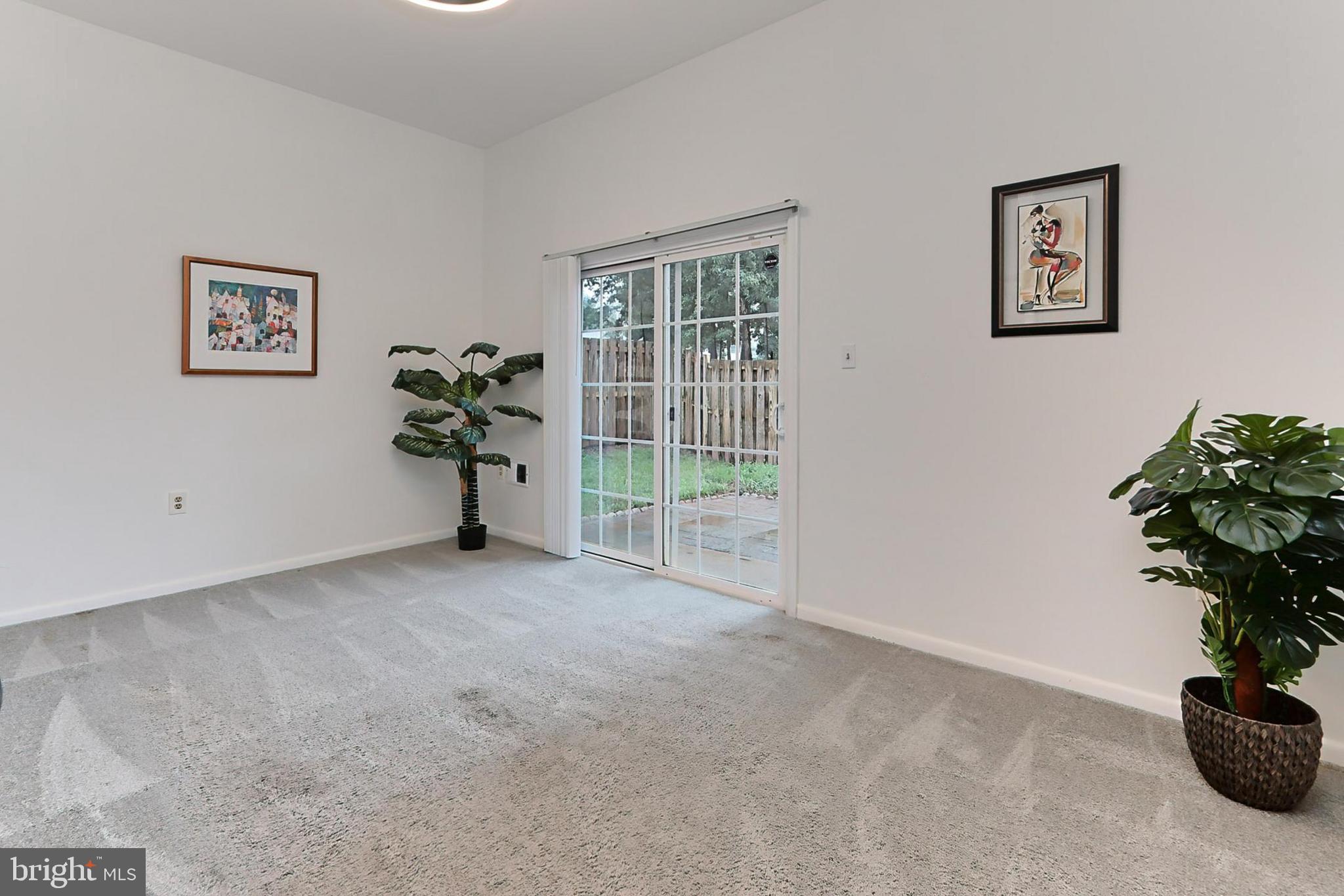 DALE CITY - Residential