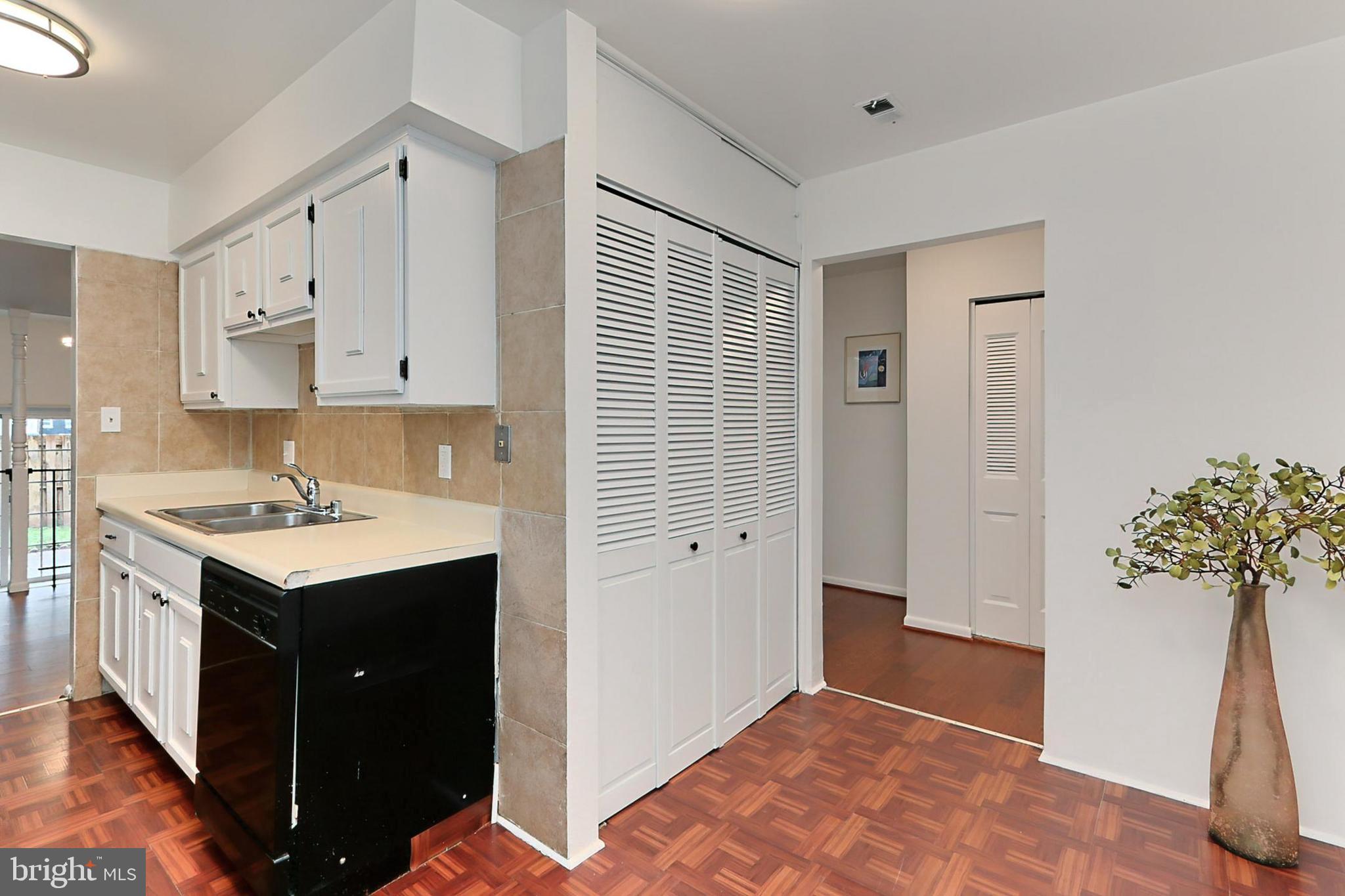 DALE CITY - Residential