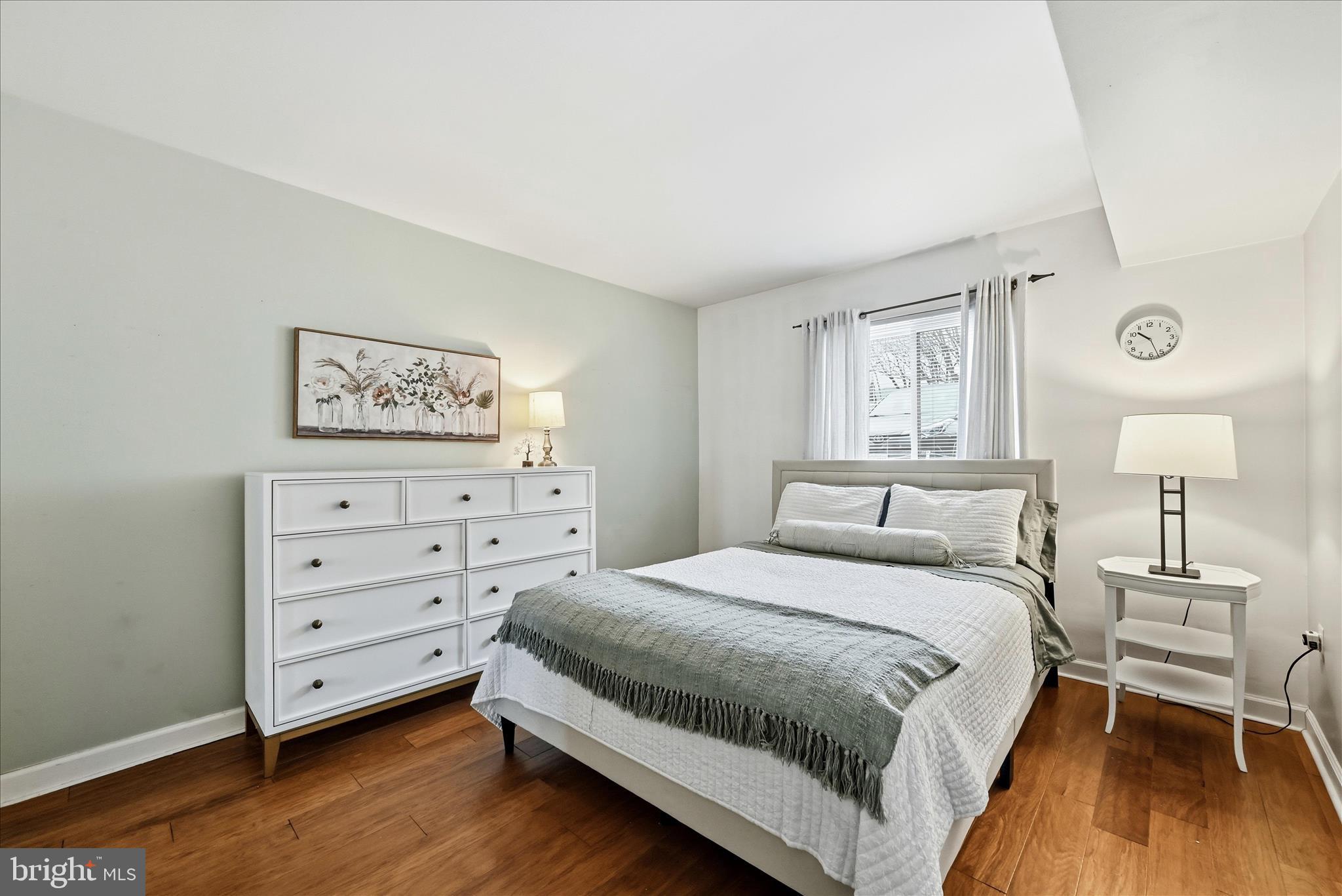 HAWTHORNE VILLAGE - Residential