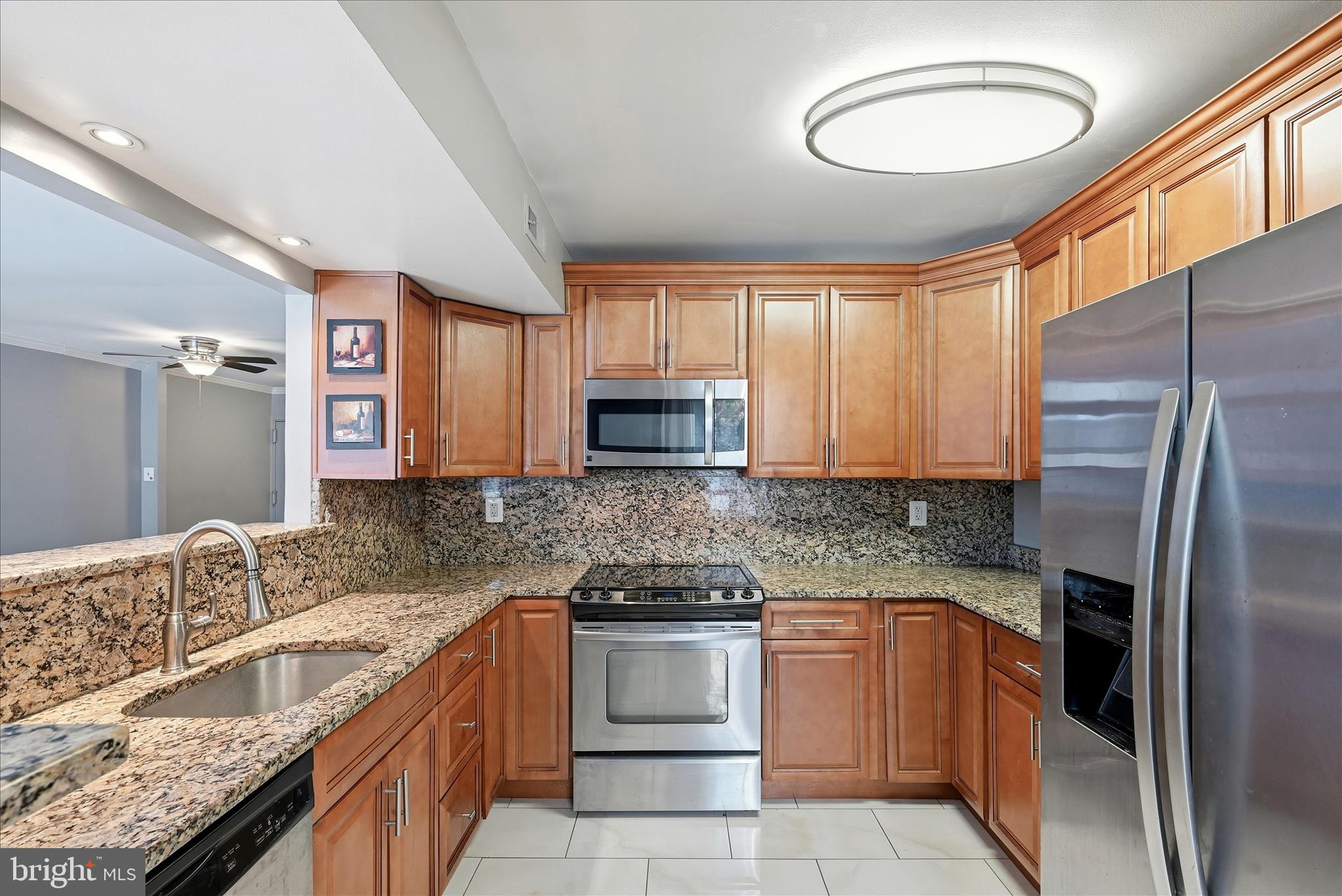 HAWTHORNE VILLAGE - Residential