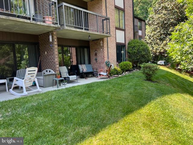 HAWTHORNE VILLAGE - Residential