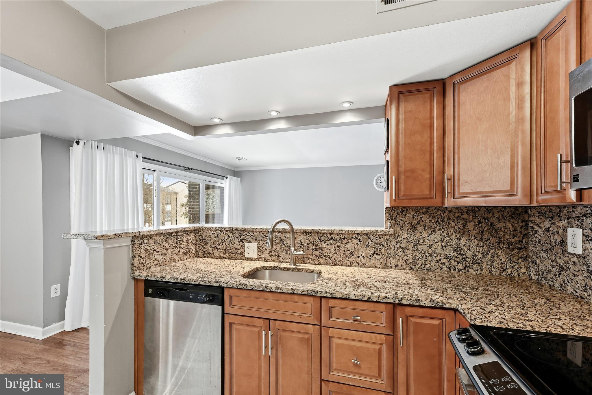 HAWTHORNE VILLAGE - Residential