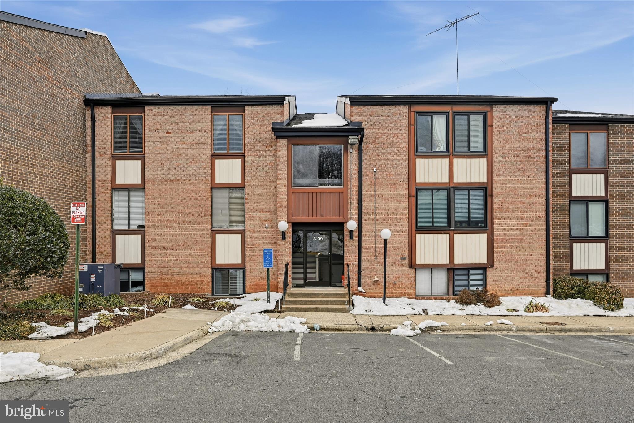 3109 BUCCANEER COURT 001