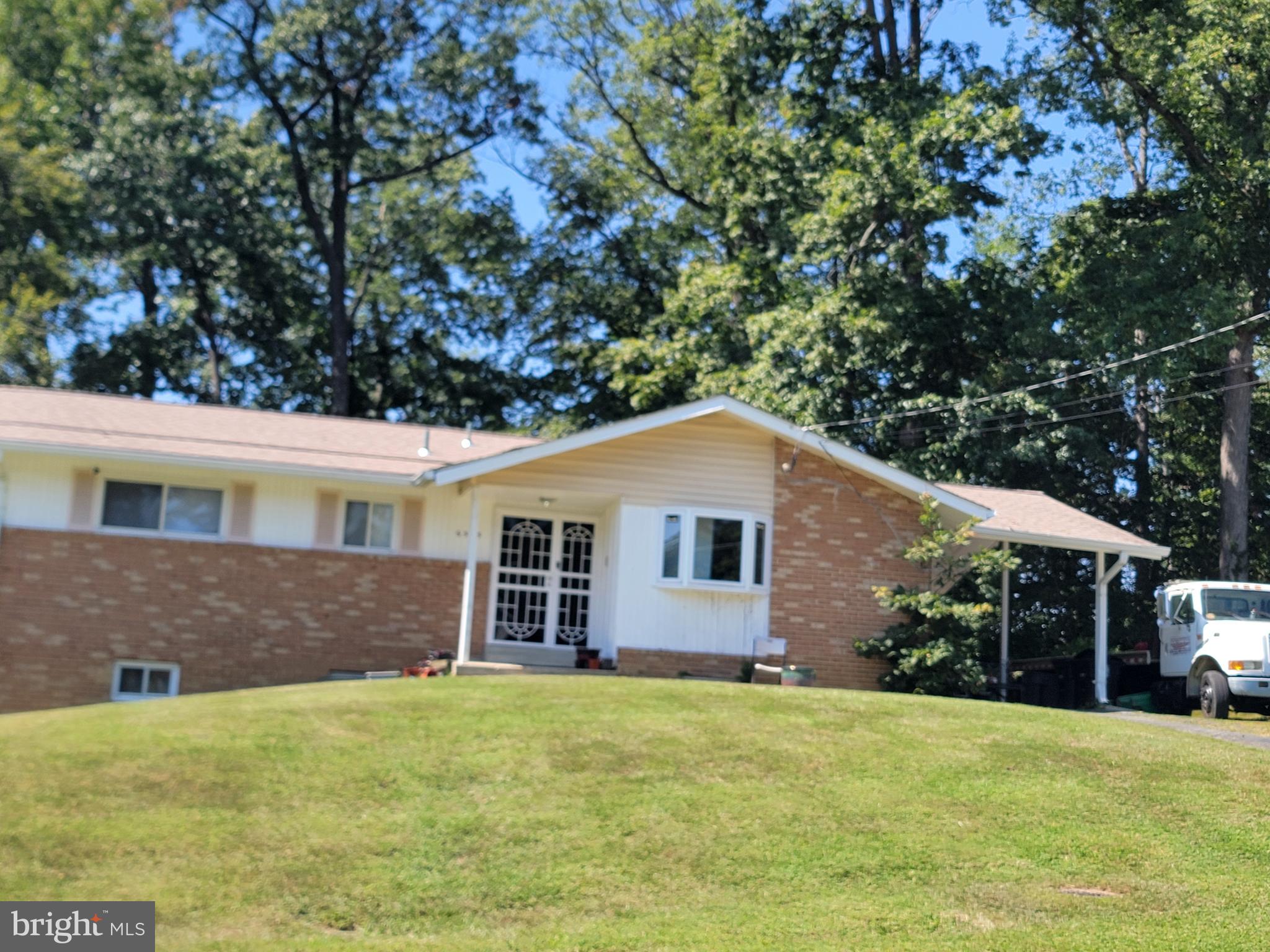 CAMP SPRINGS FOREST - Residential