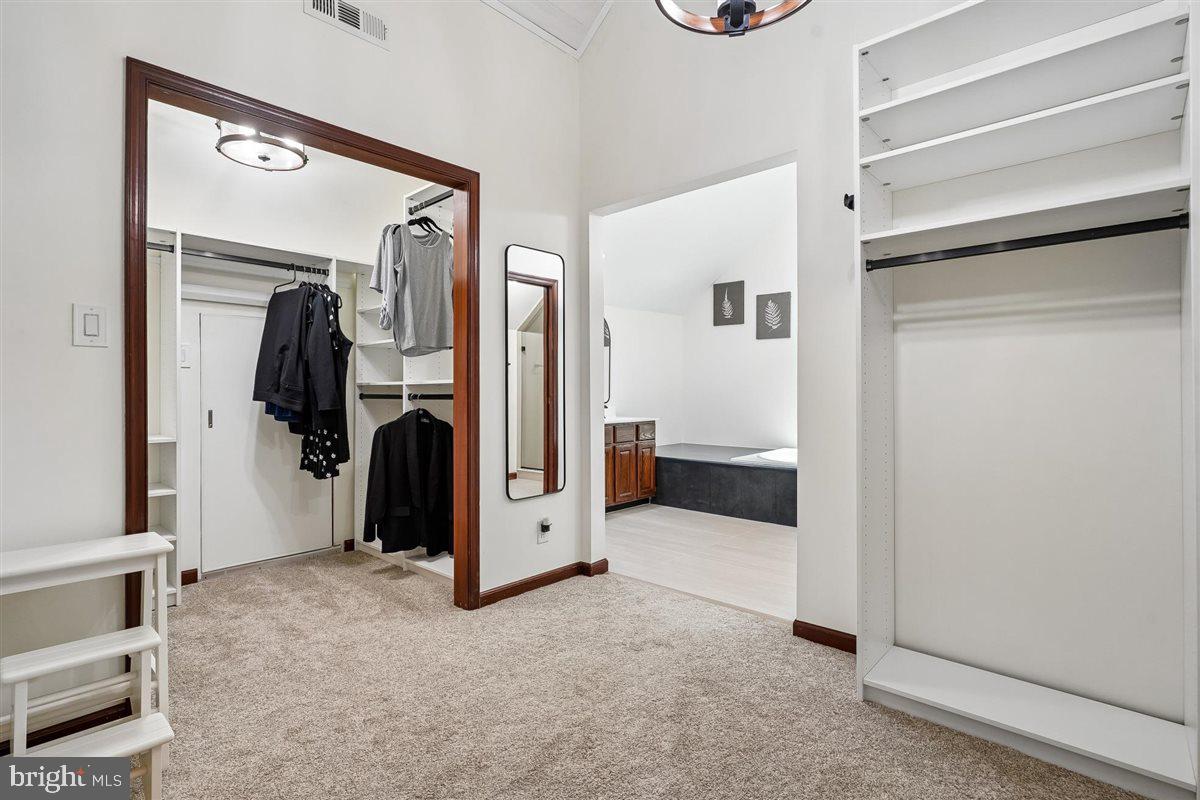 MONTCLAIR - Residential