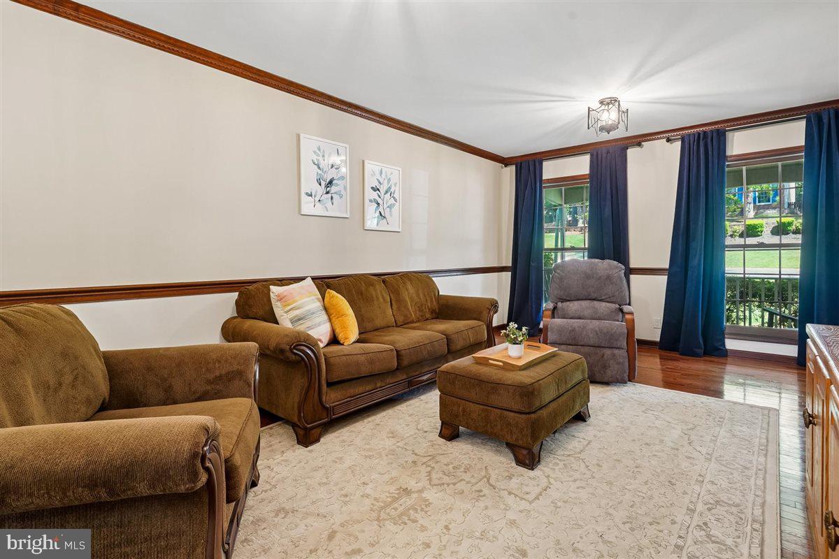MONTCLAIR - Residential