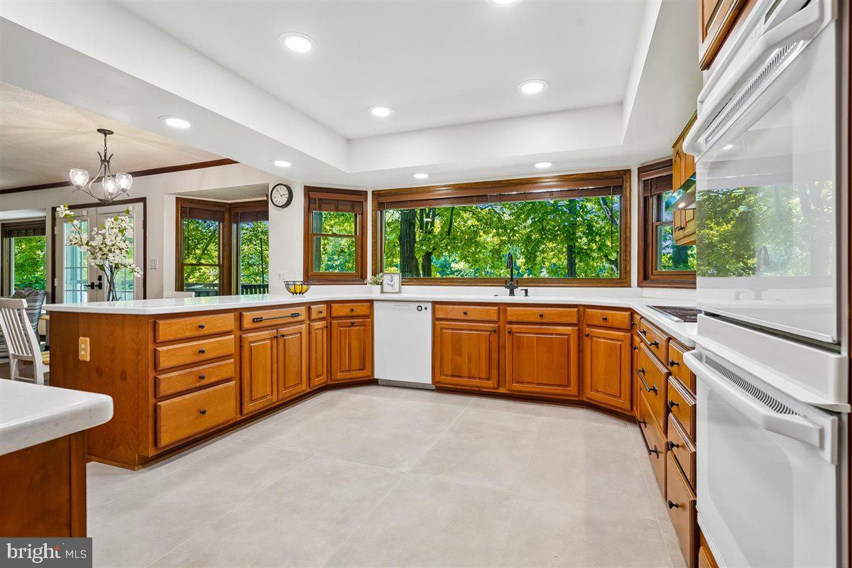 MONTCLAIR - Residential