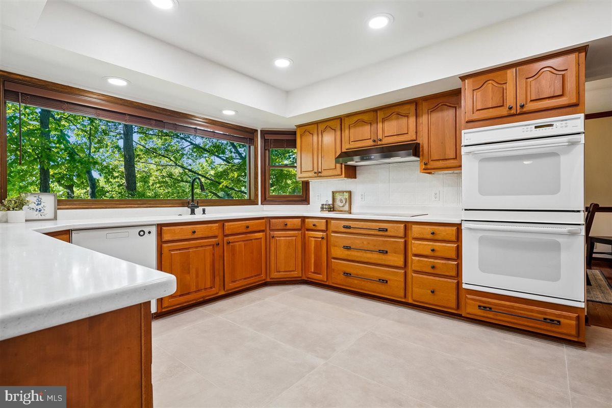 MONTCLAIR - Residential