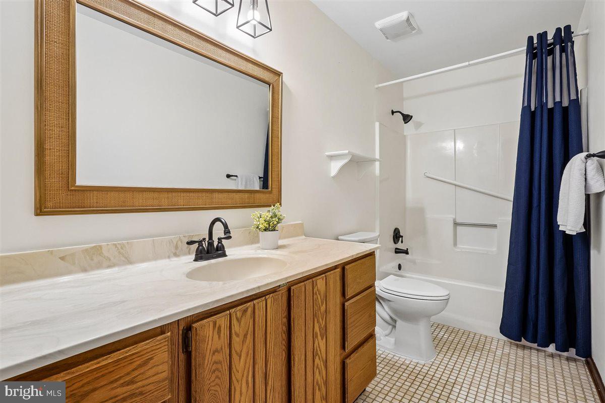 MONTCLAIR - Residential