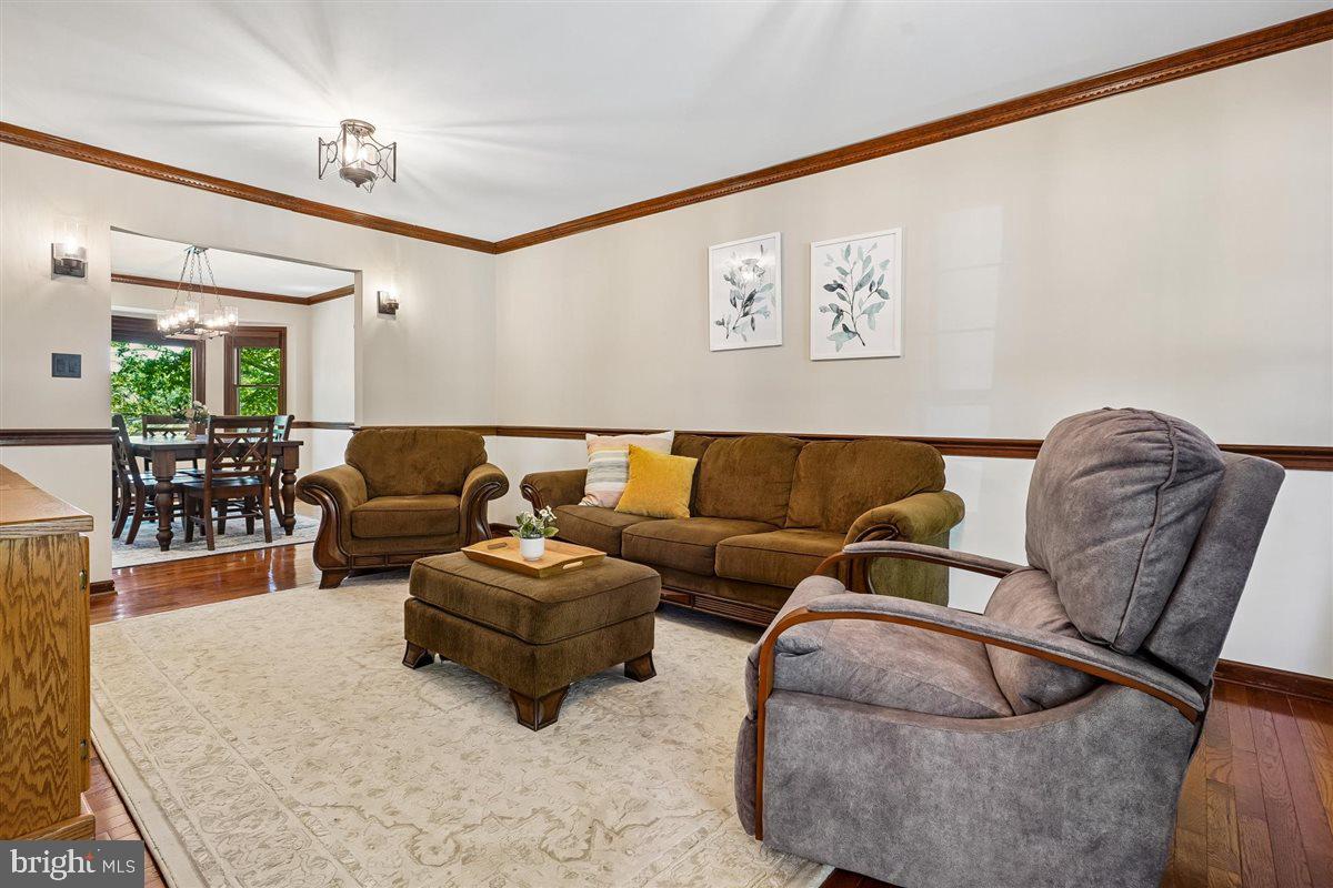 MONTCLAIR - Residential