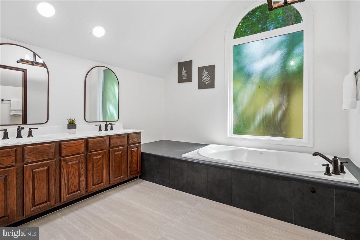 MONTCLAIR - Residential