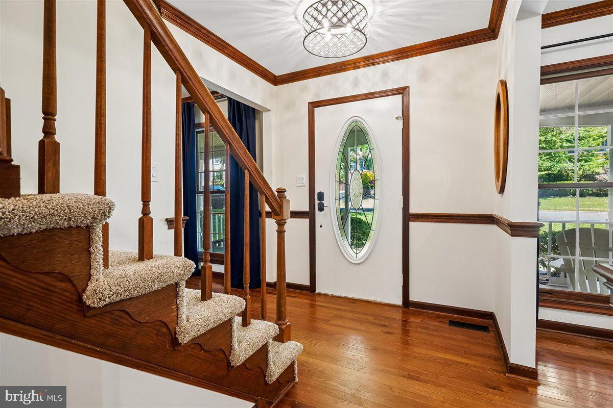 MONTCLAIR - Residential