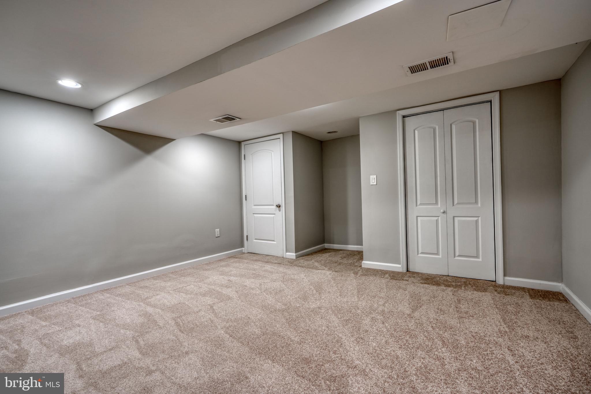 WHEATON OUT RES. (1) - Residential