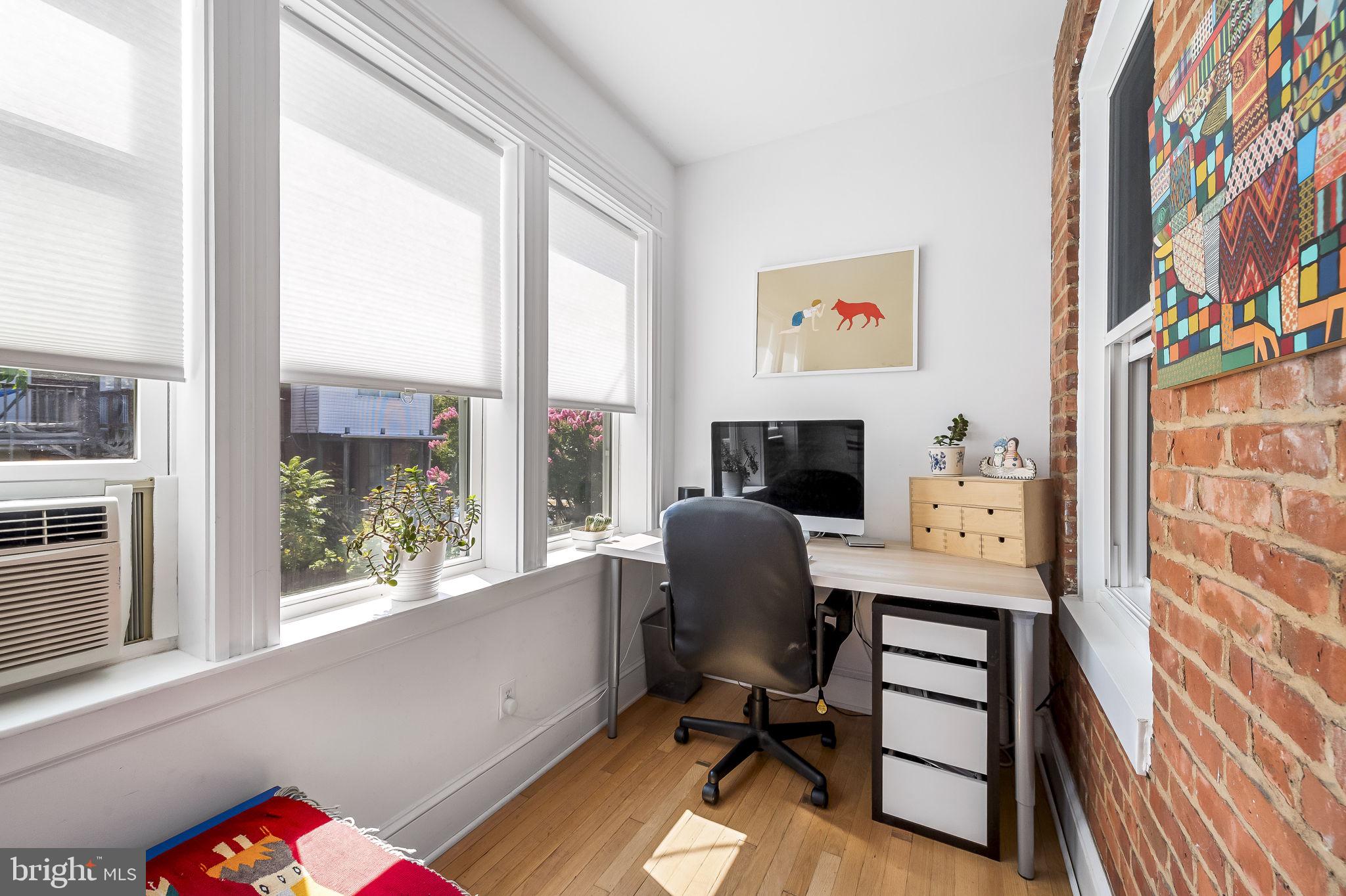 CHARLES VILLAGE - Residential