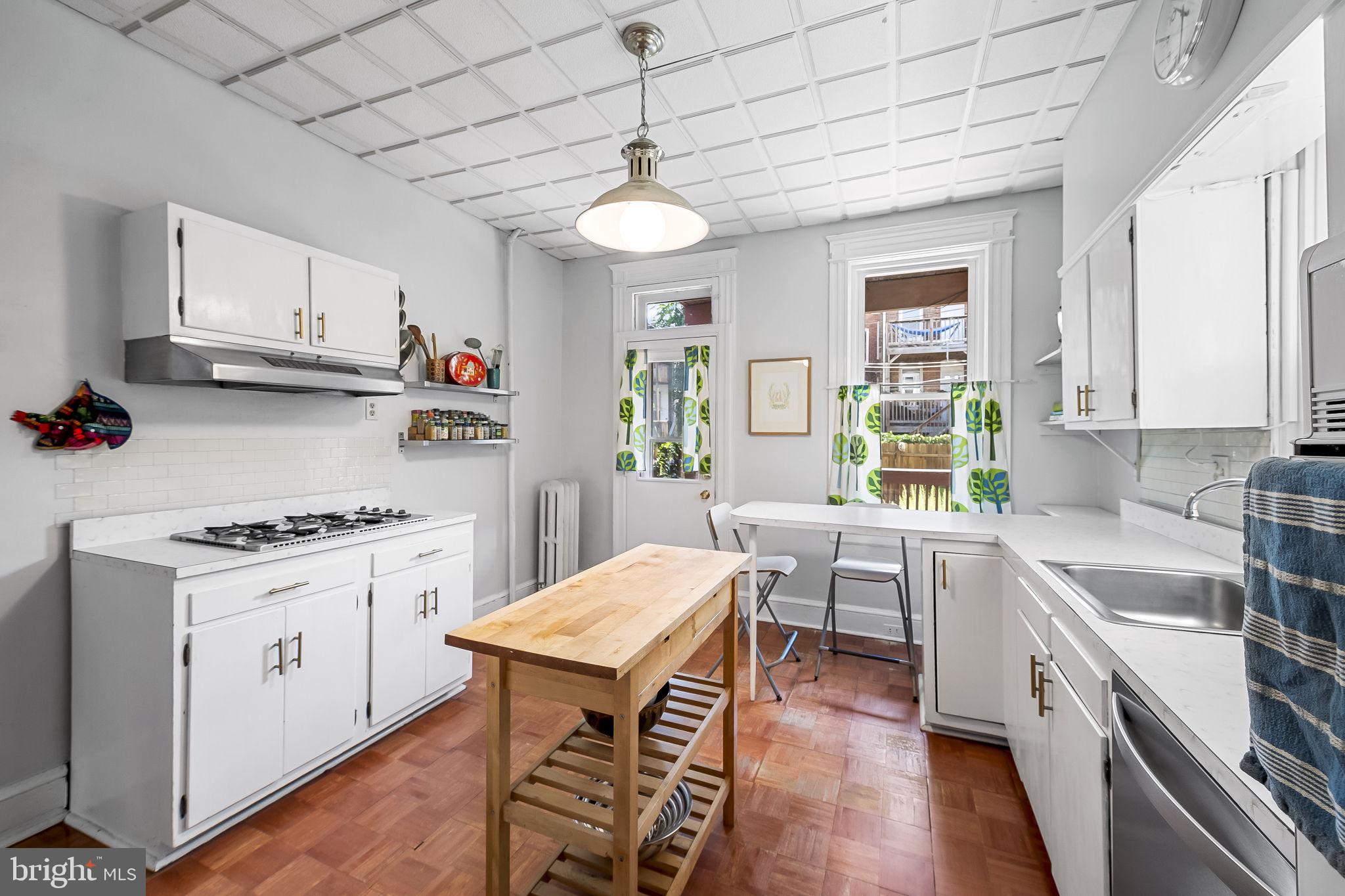 CHARLES VILLAGE - Residential