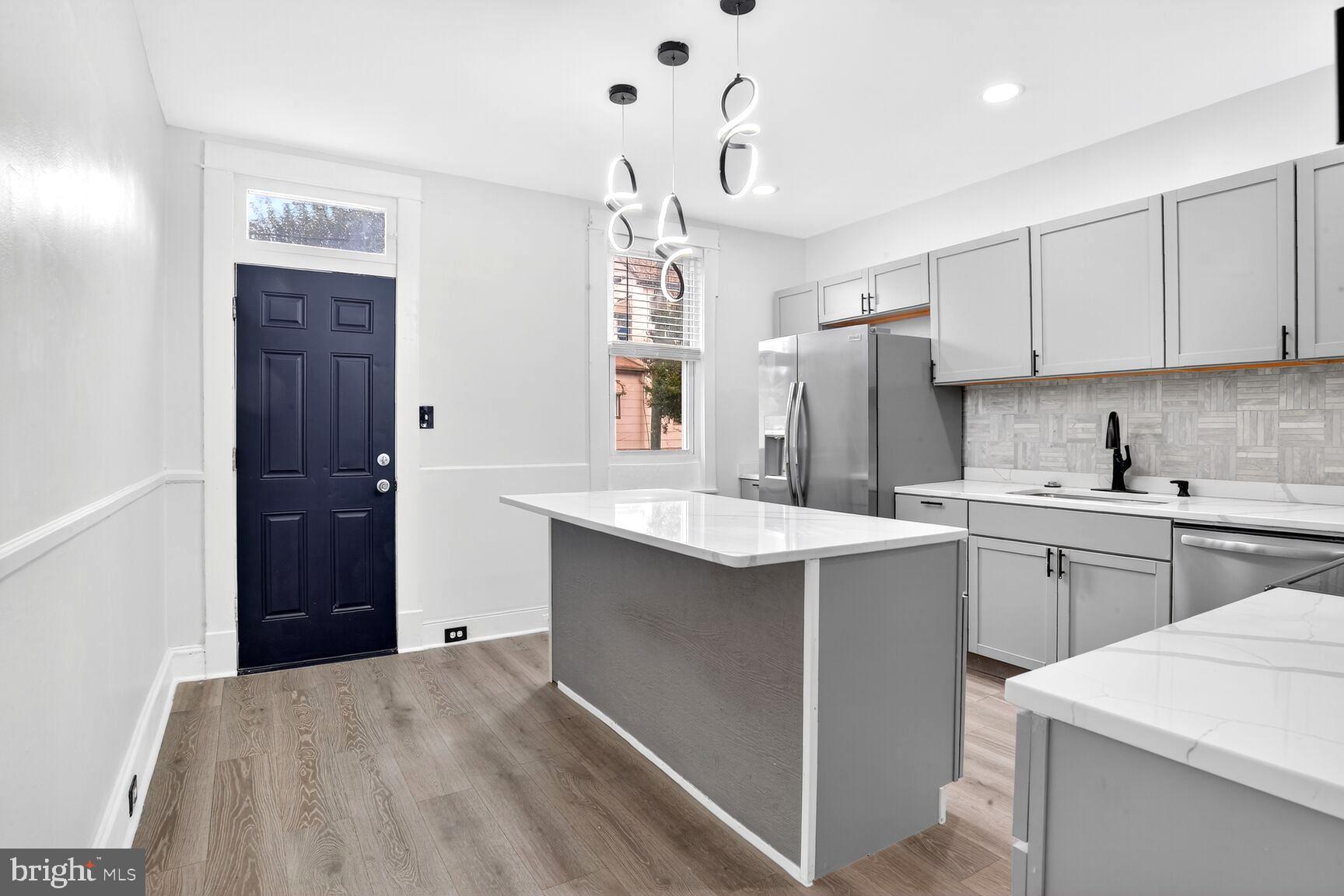 BROOKLYN - Residential
