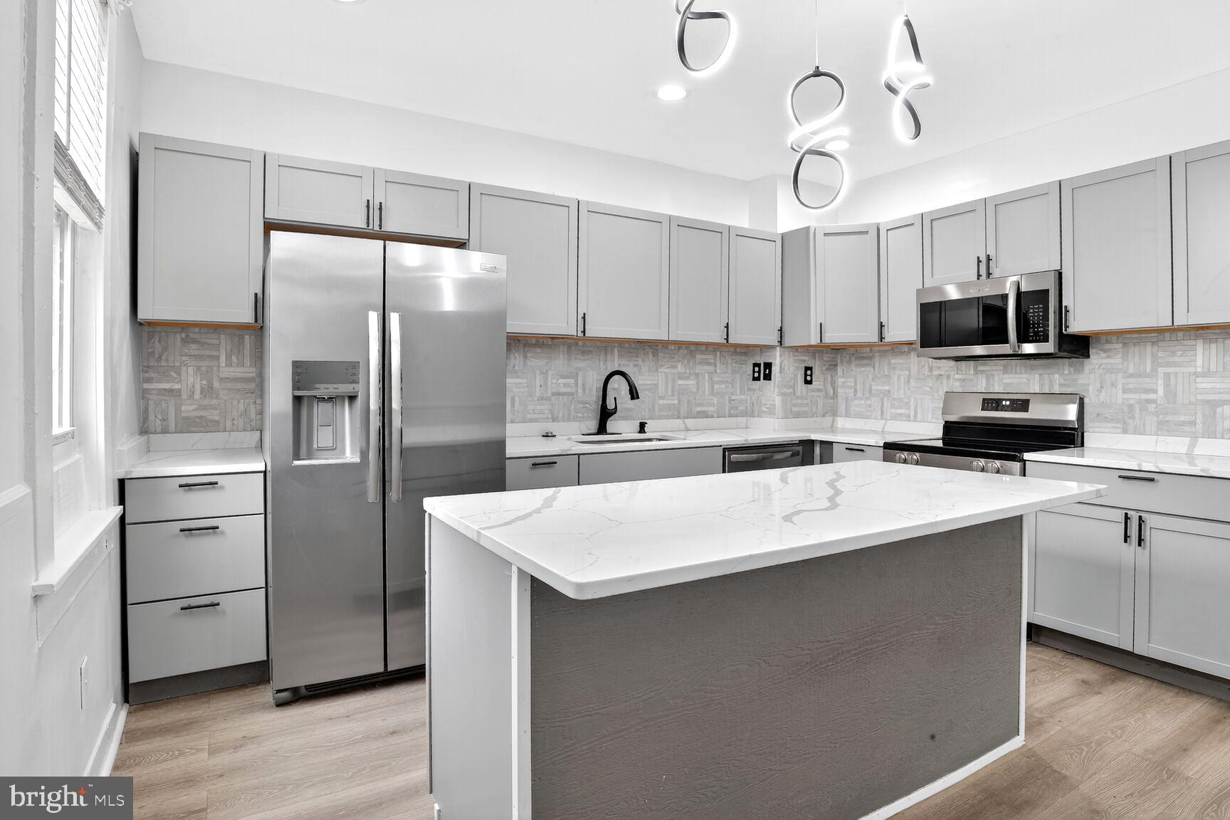 BROOKLYN - Residential