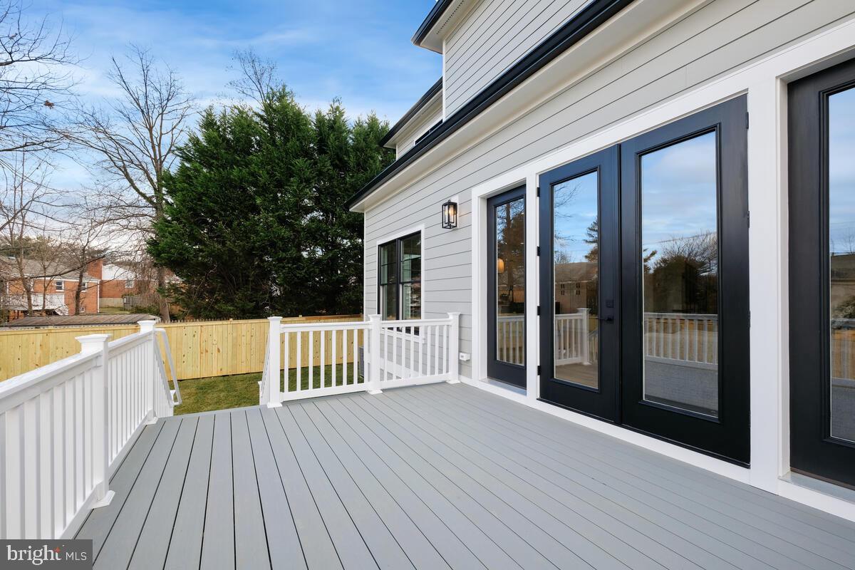 GEORGETOWN VILLAGE - Residential