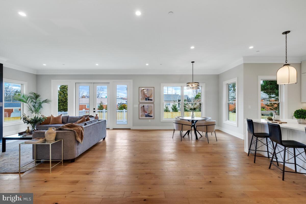 GEORGETOWN VILLAGE - Residential