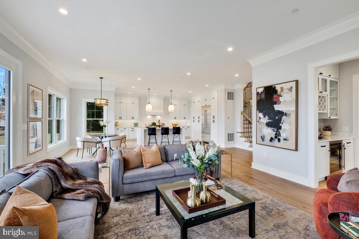 GEORGETOWN VILLAGE - Residential