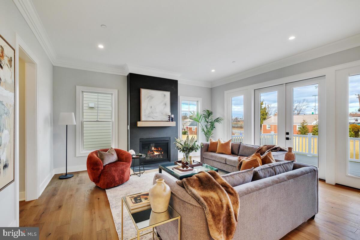 GEORGETOWN VILLAGE - Residential