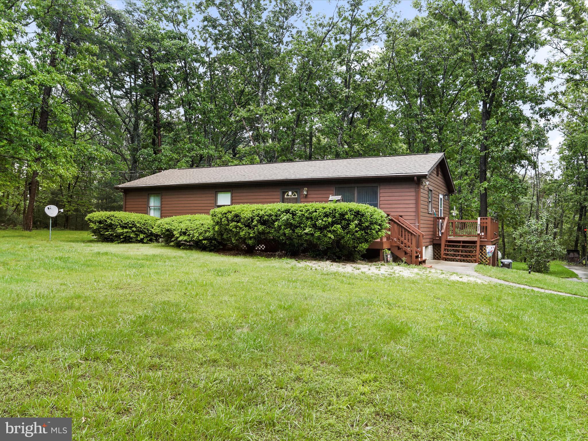 427 OAK DALE COURT