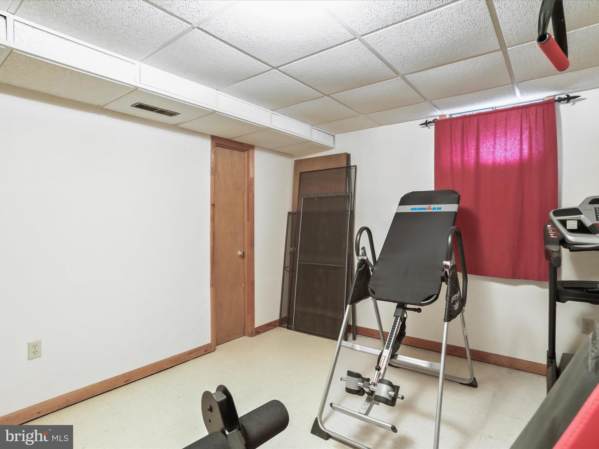 PARKS HOLLOW - Residential