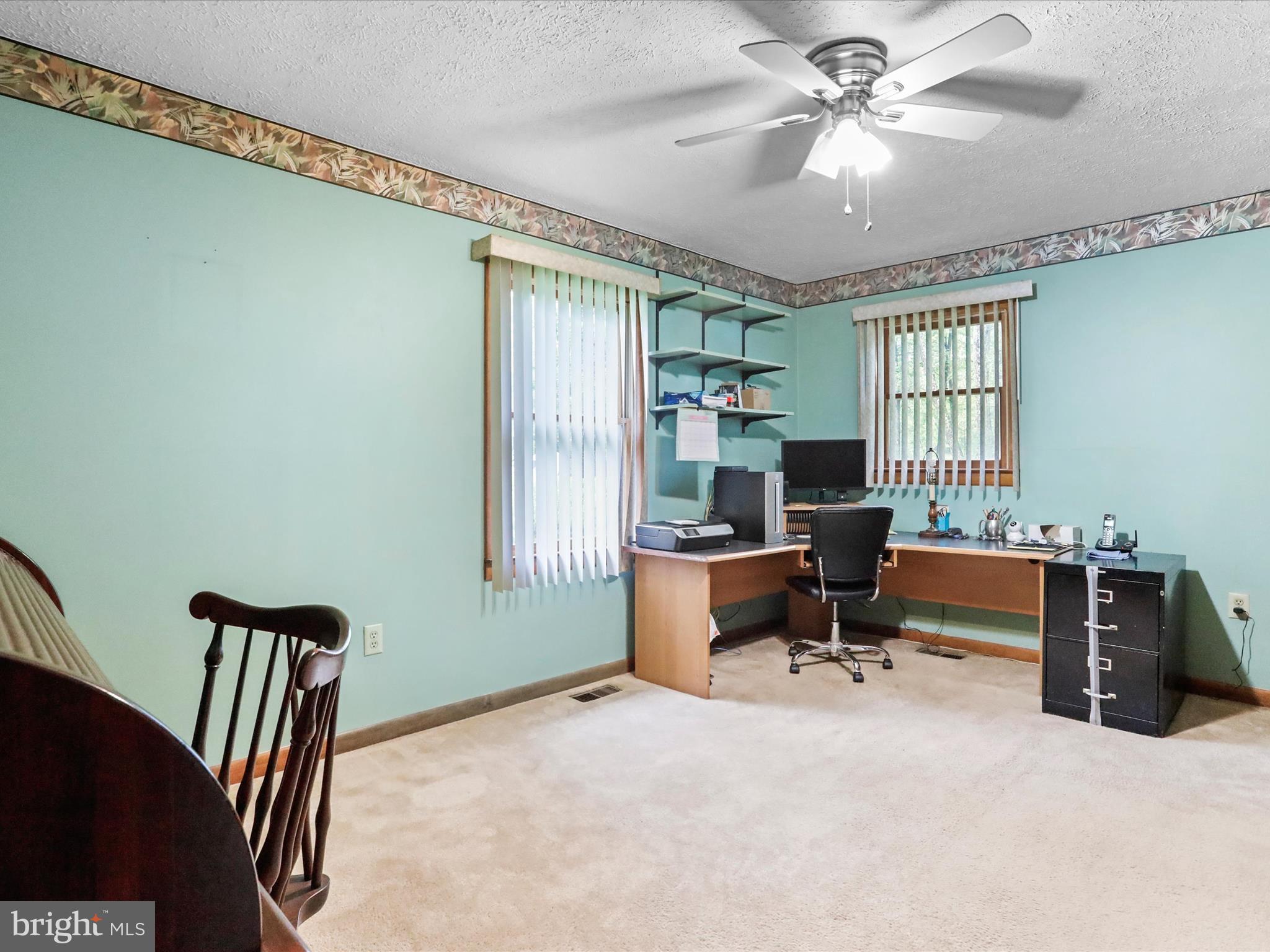 PARKS HOLLOW - Residential