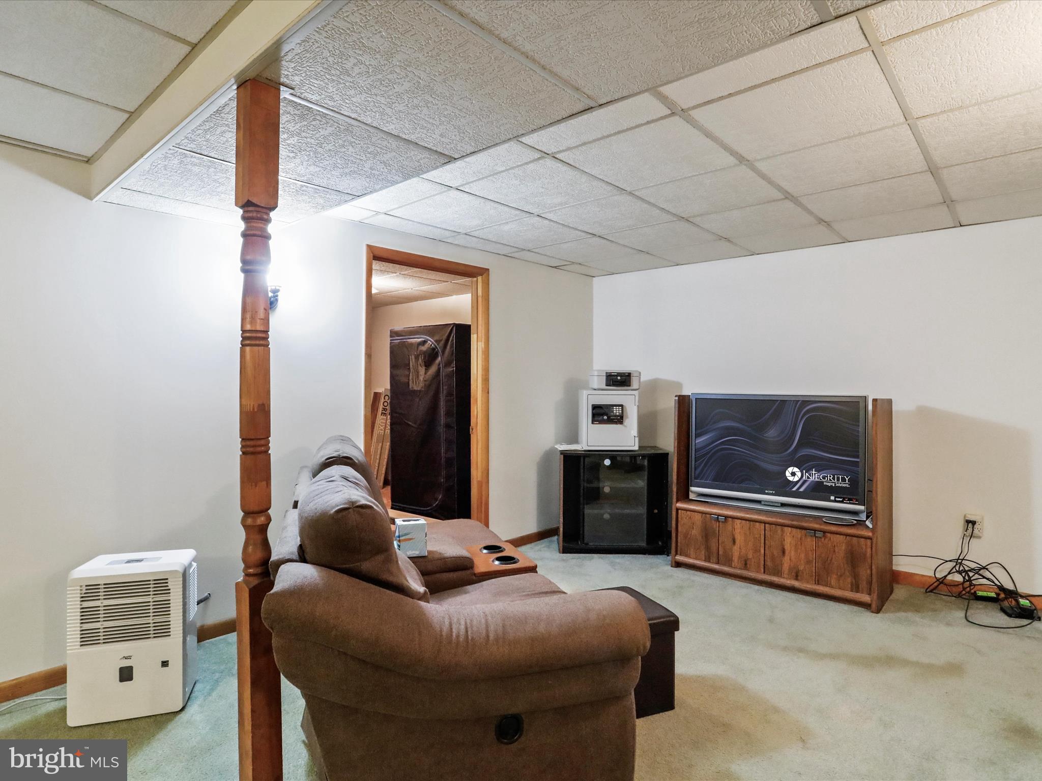 PARKS HOLLOW - Residential